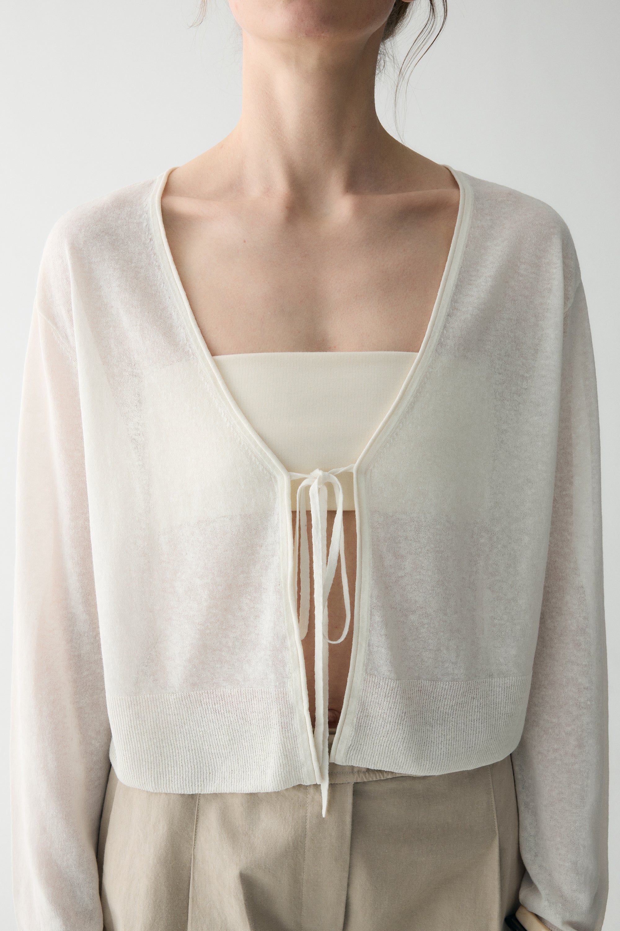 #color_off white