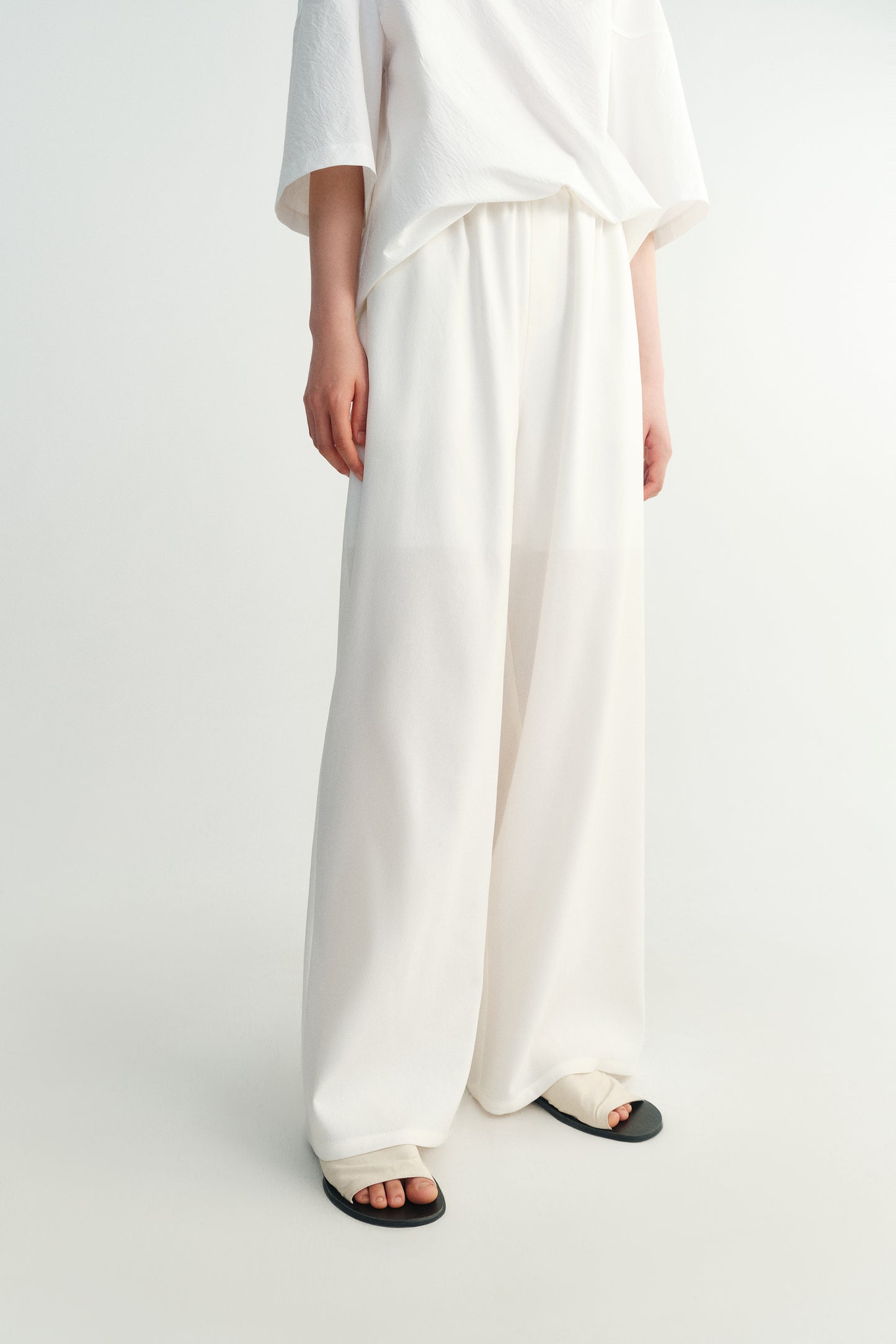 #color_off white