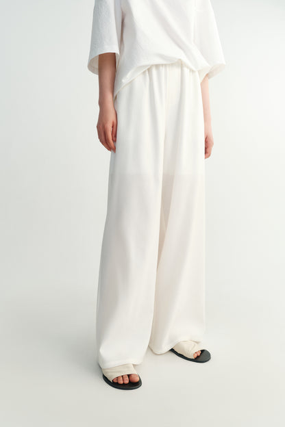 #color_off white