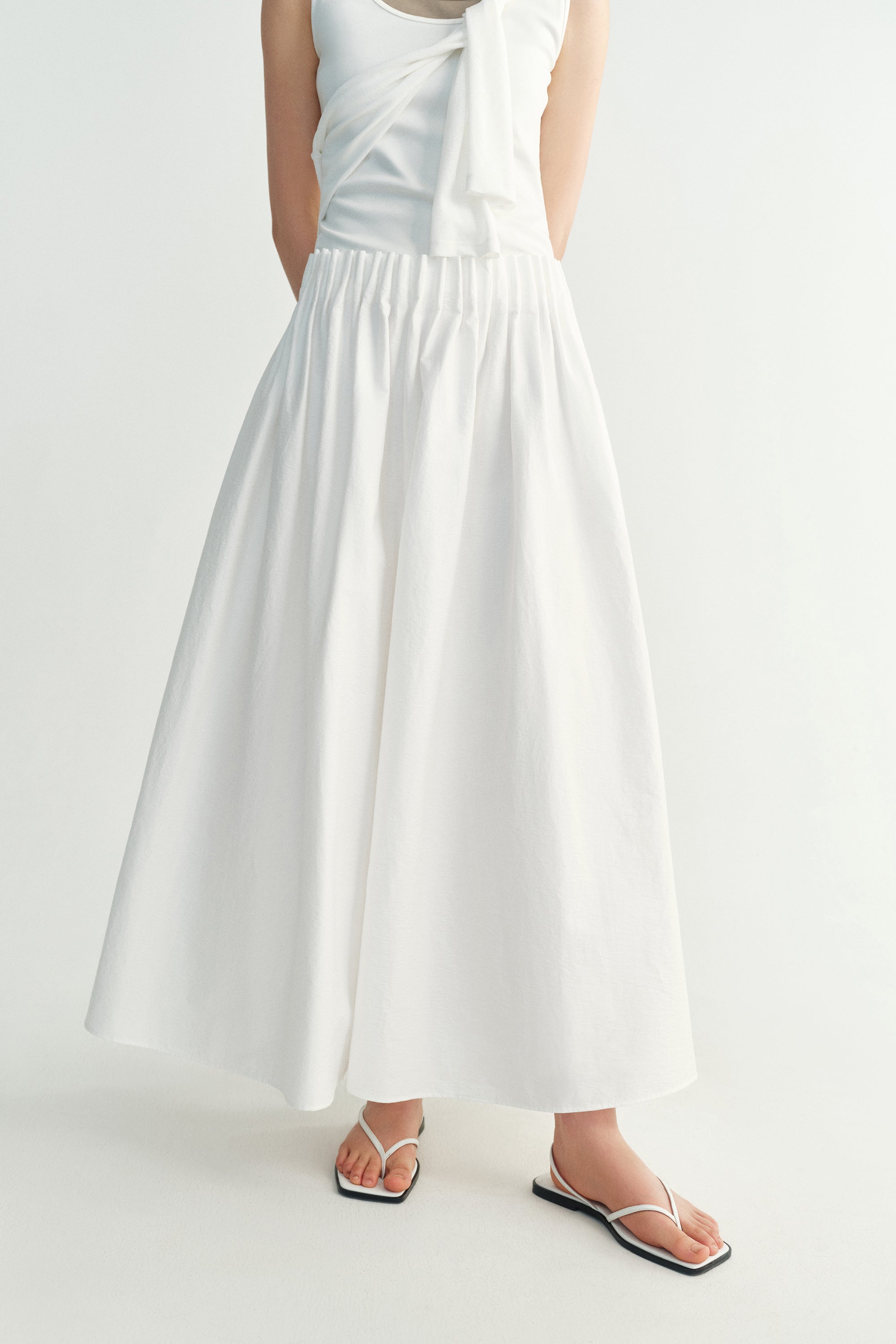 #color_off white