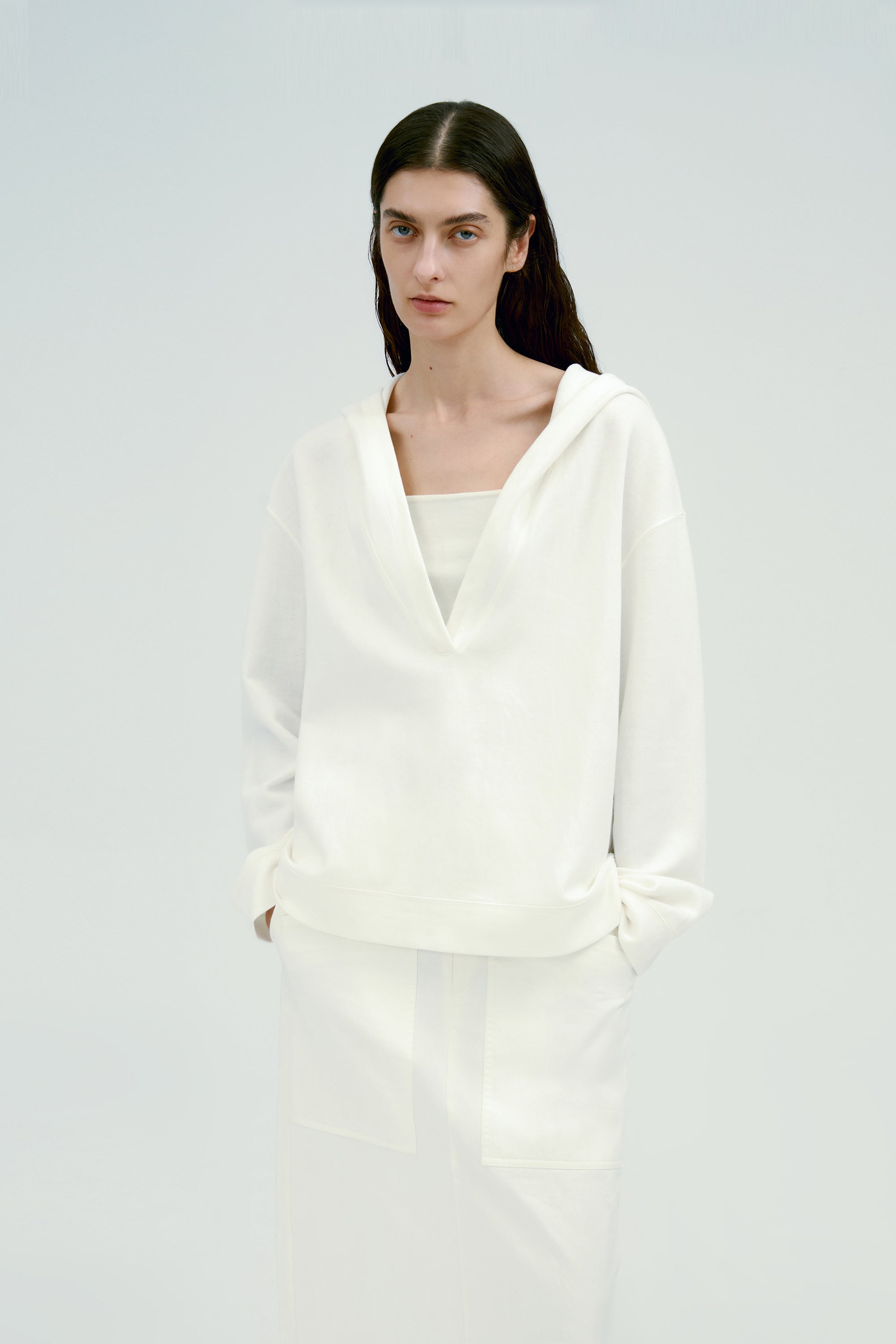 #color_off white