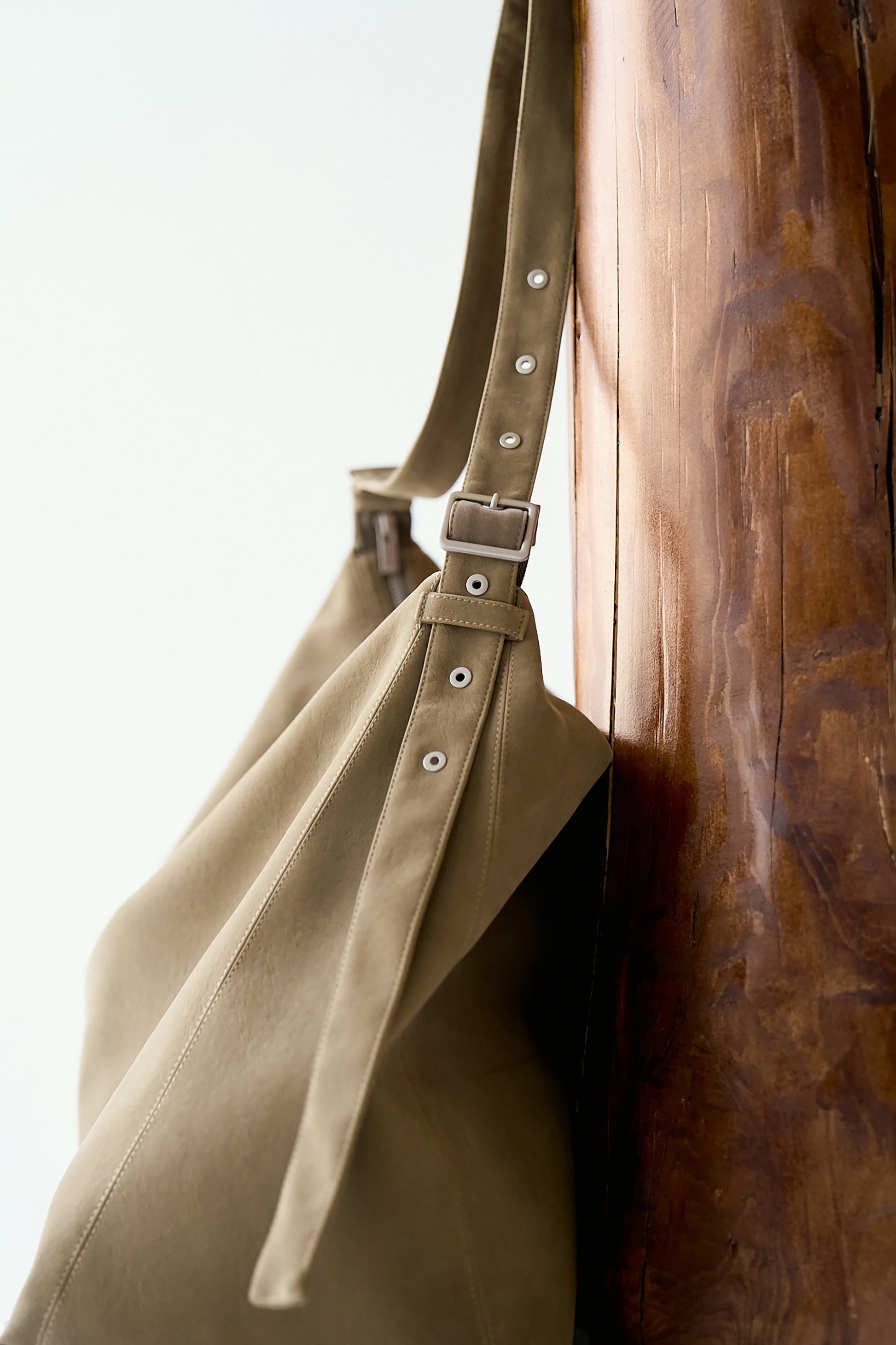 #color_light brown