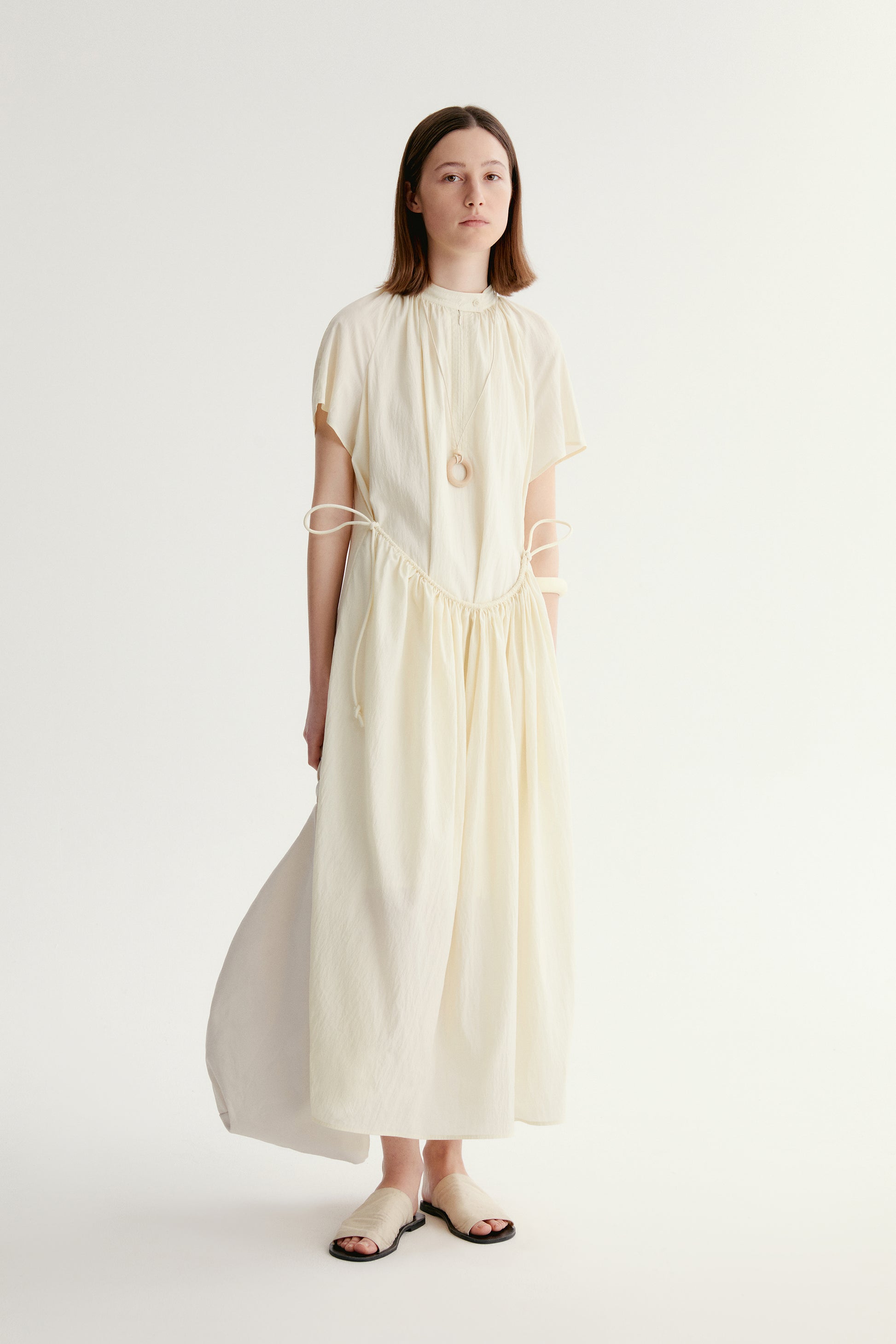 #color_cream white