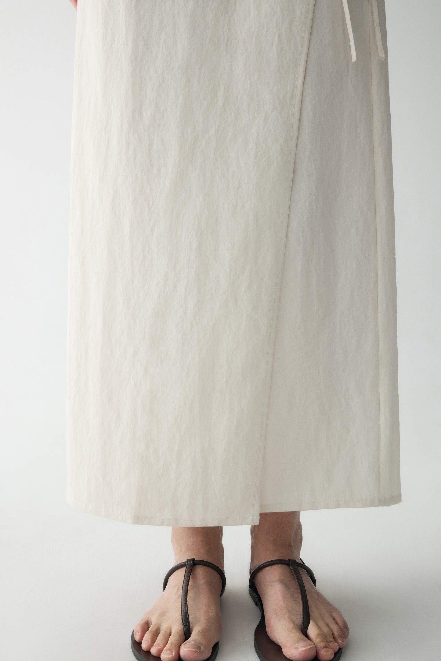 #color_cream white