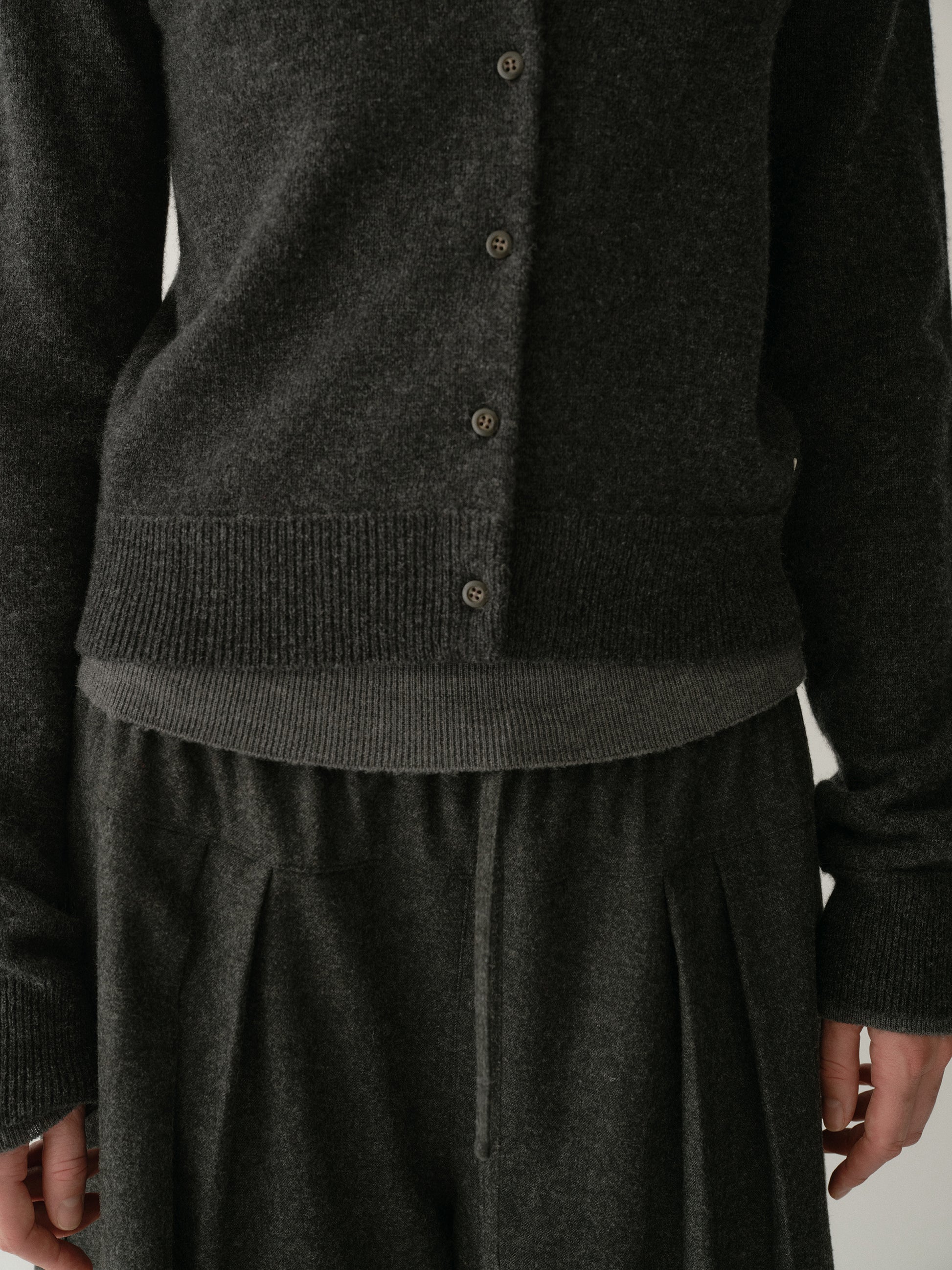 #color_dark gray