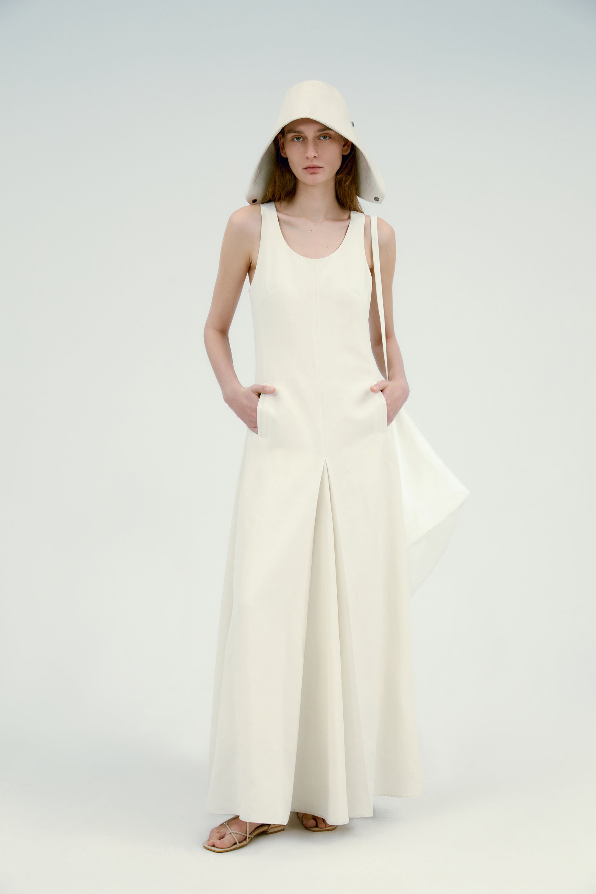 #color_off white