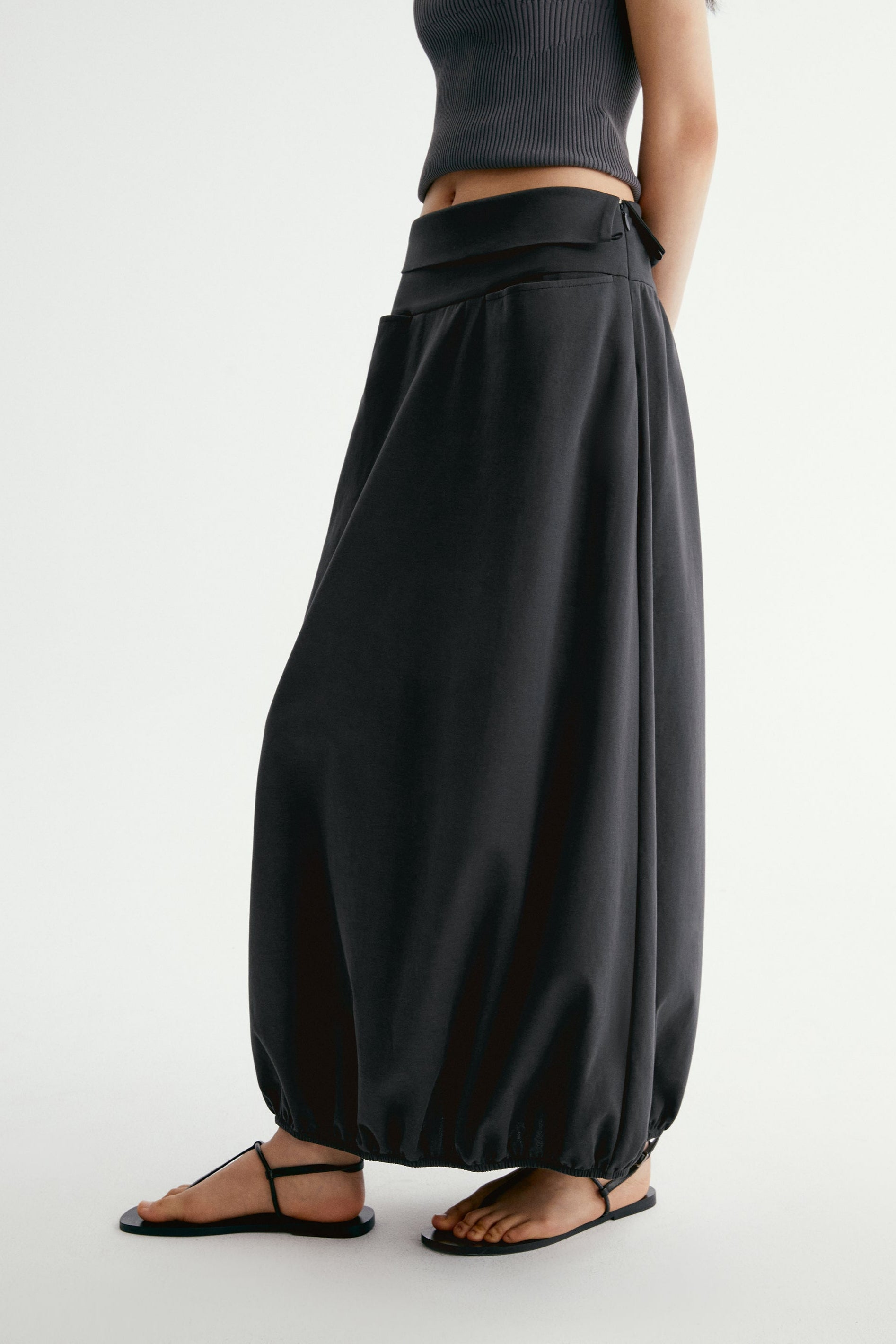 #color_dark gray