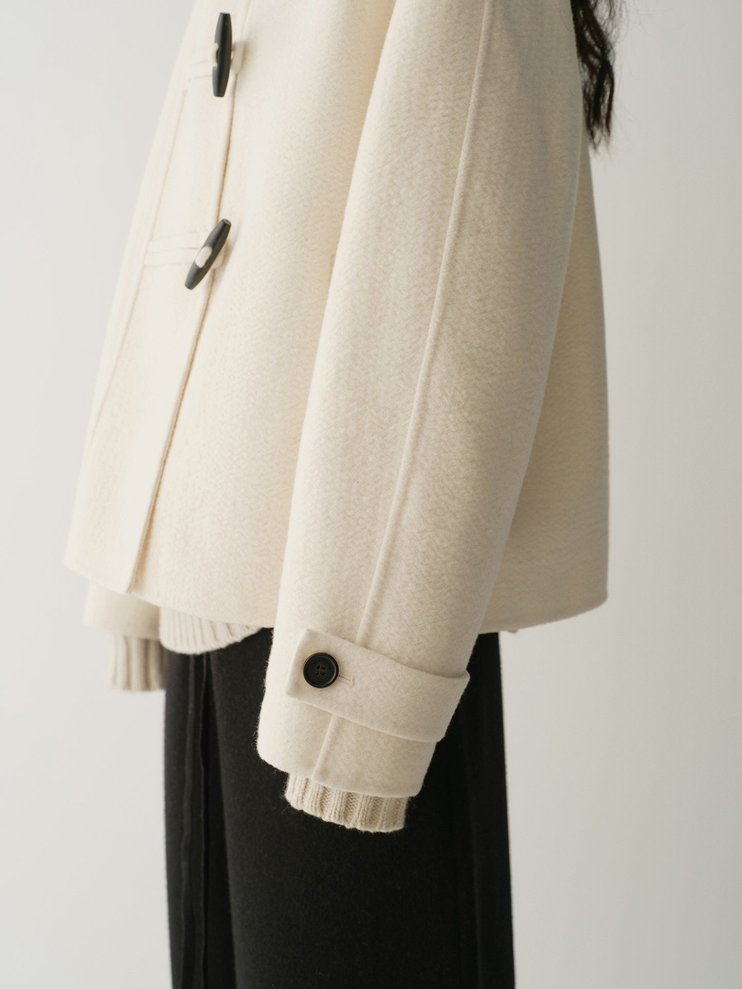 #color_off white
