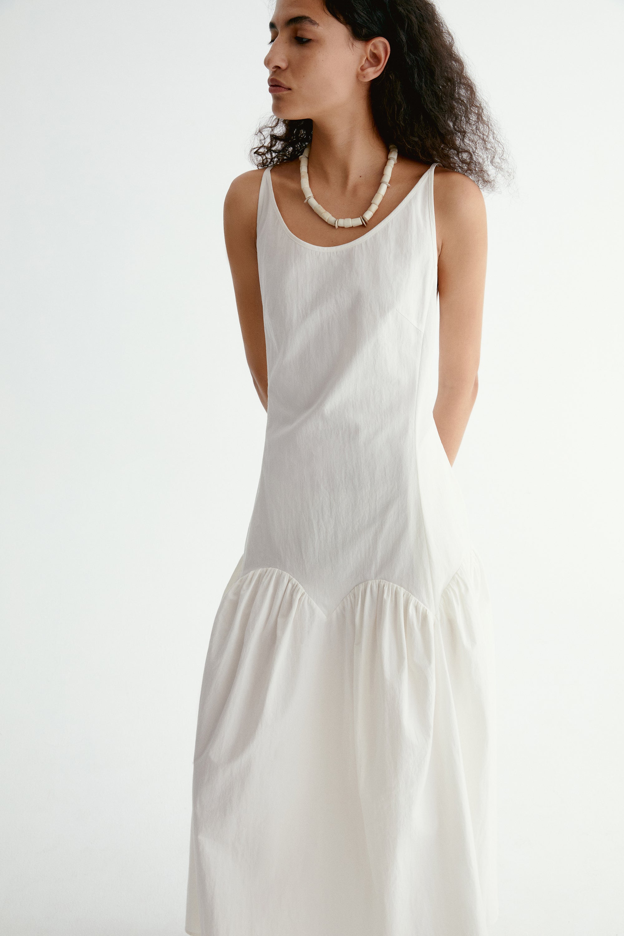 #color_off white