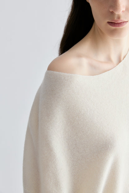 #color_off white