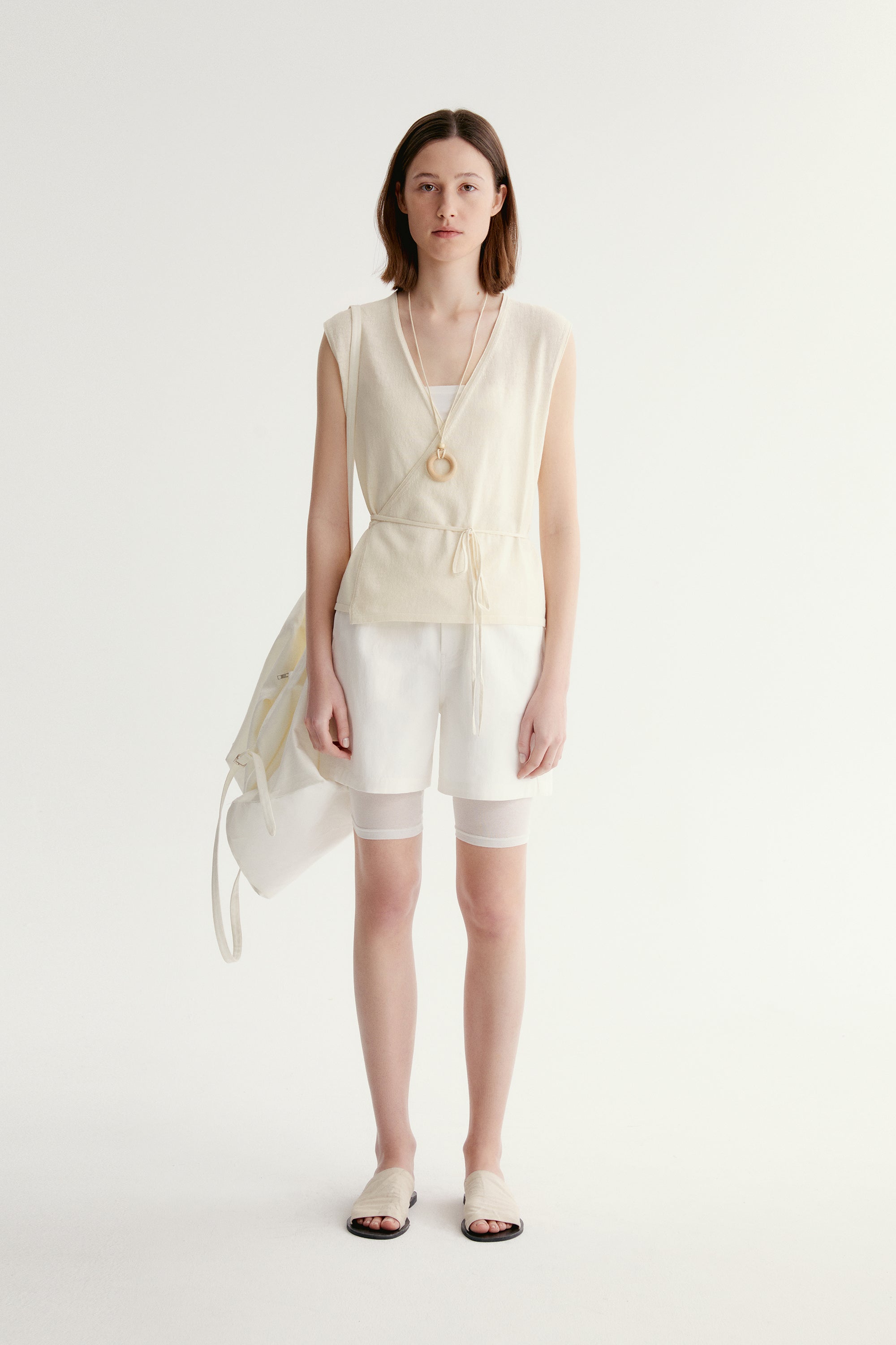 #color_off white