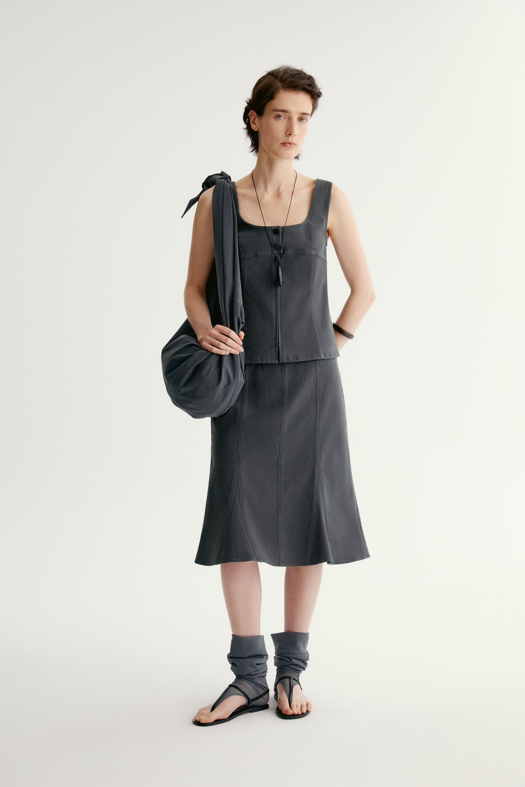 #color_dark gray