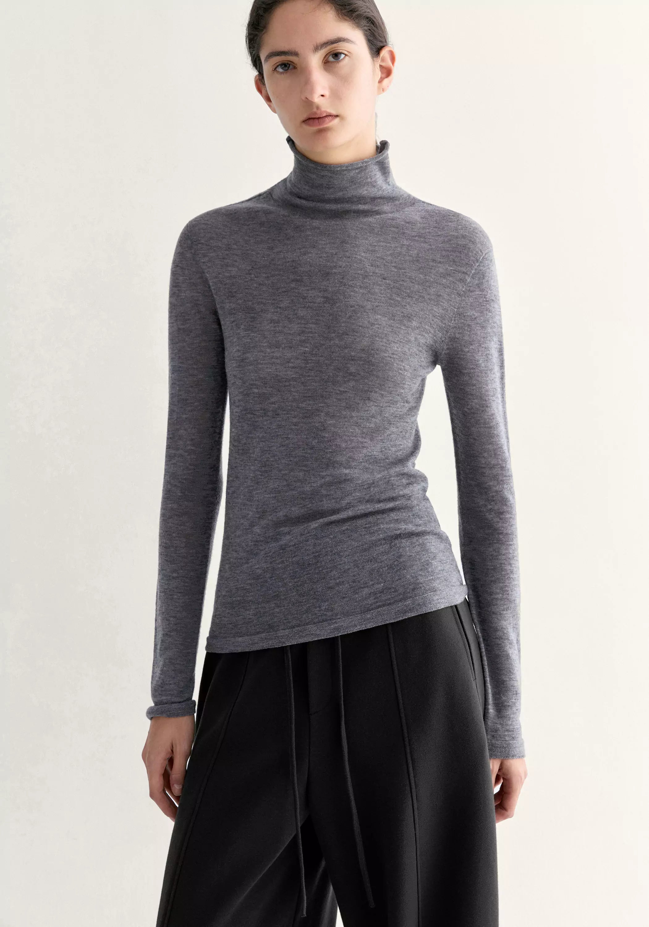 #color_mid gray