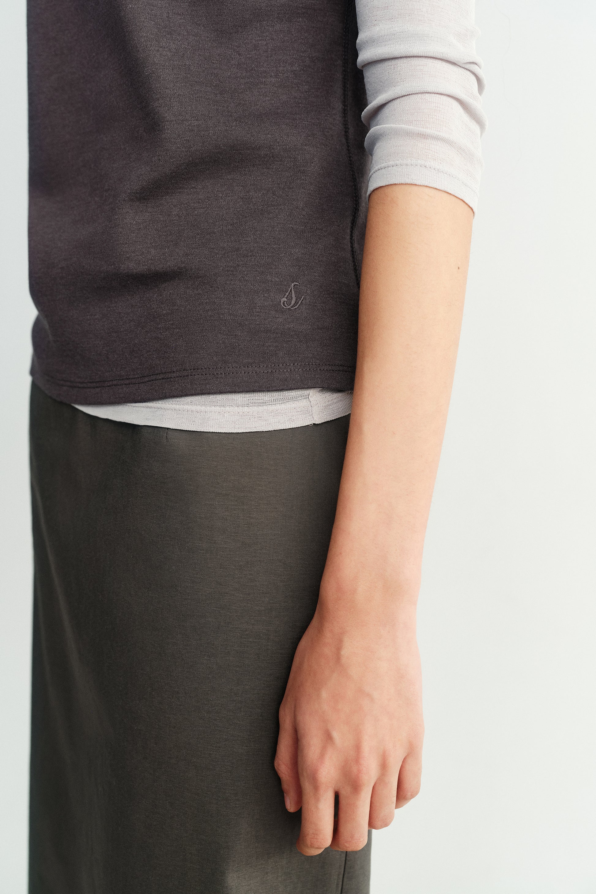 #color_dark gray