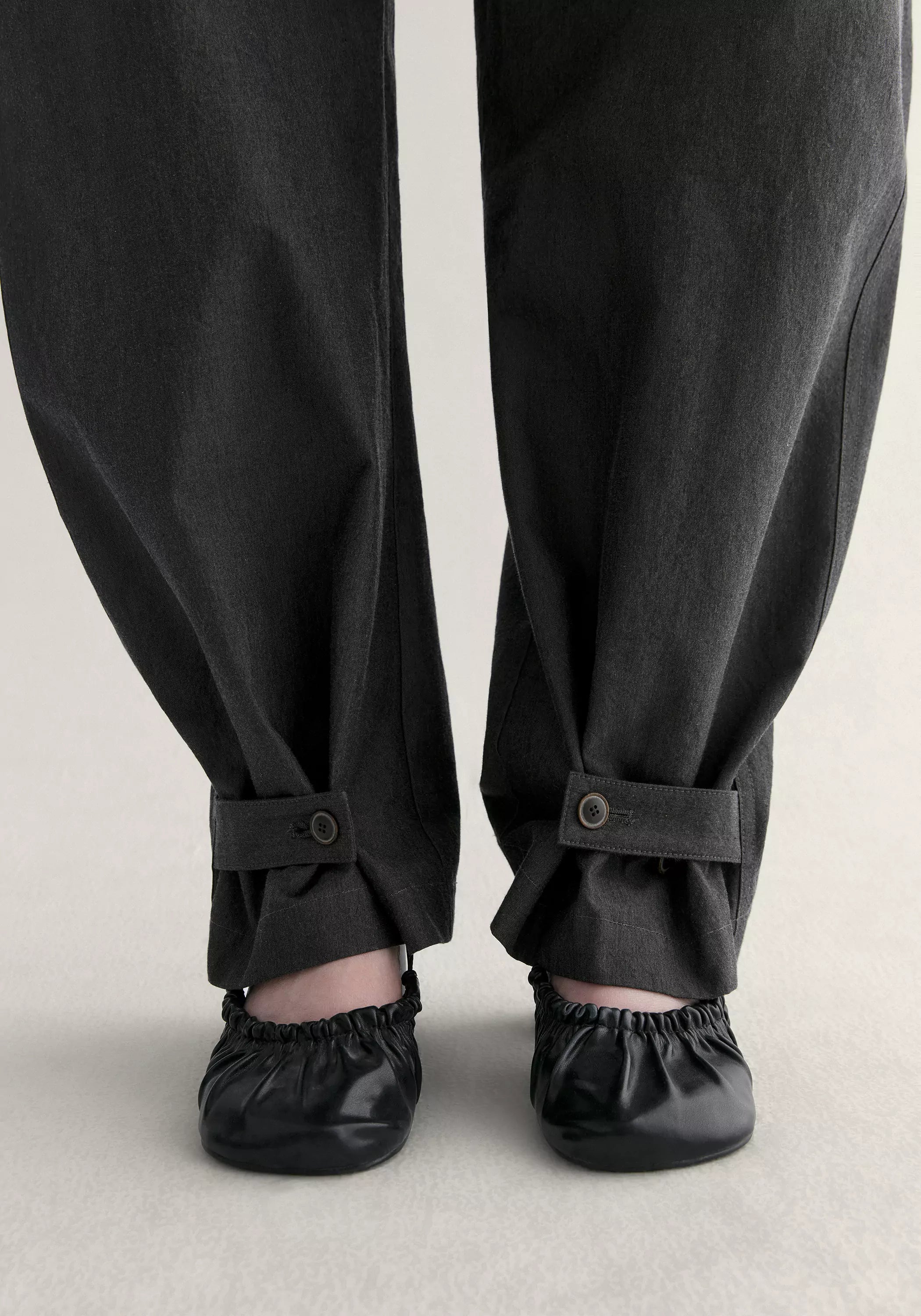 #color_dark gray