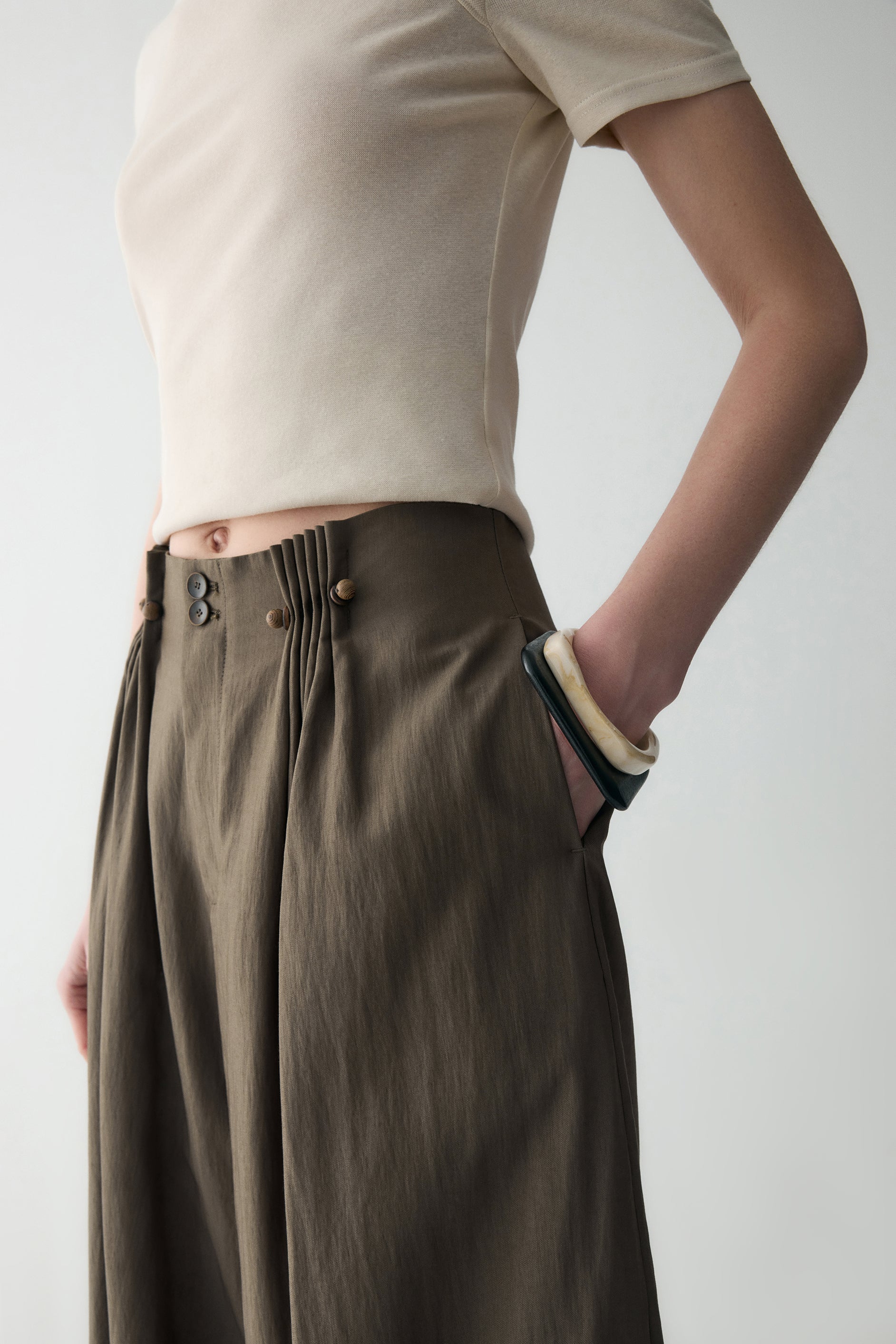 #color_raw umber
