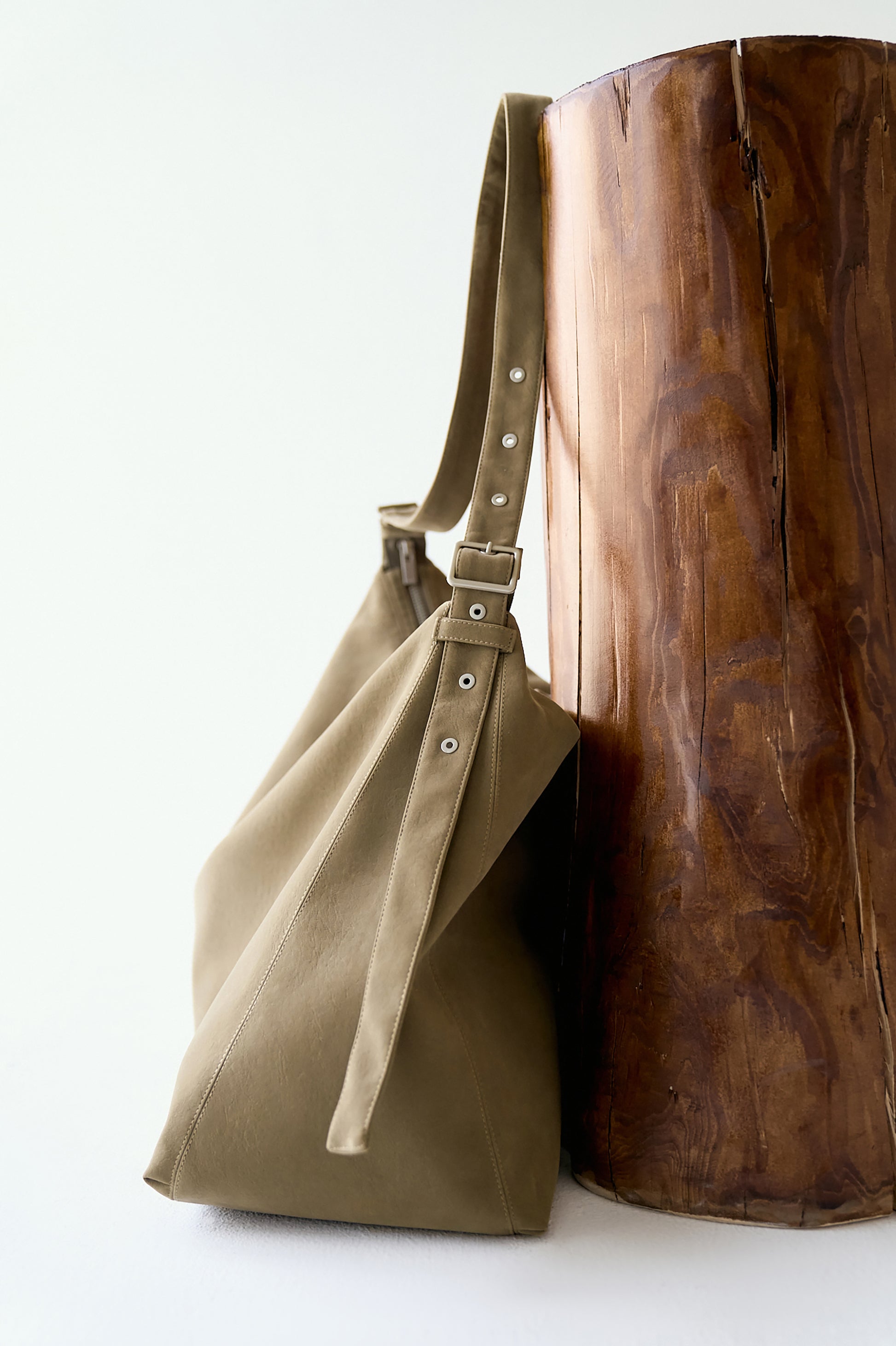 #color_light brown