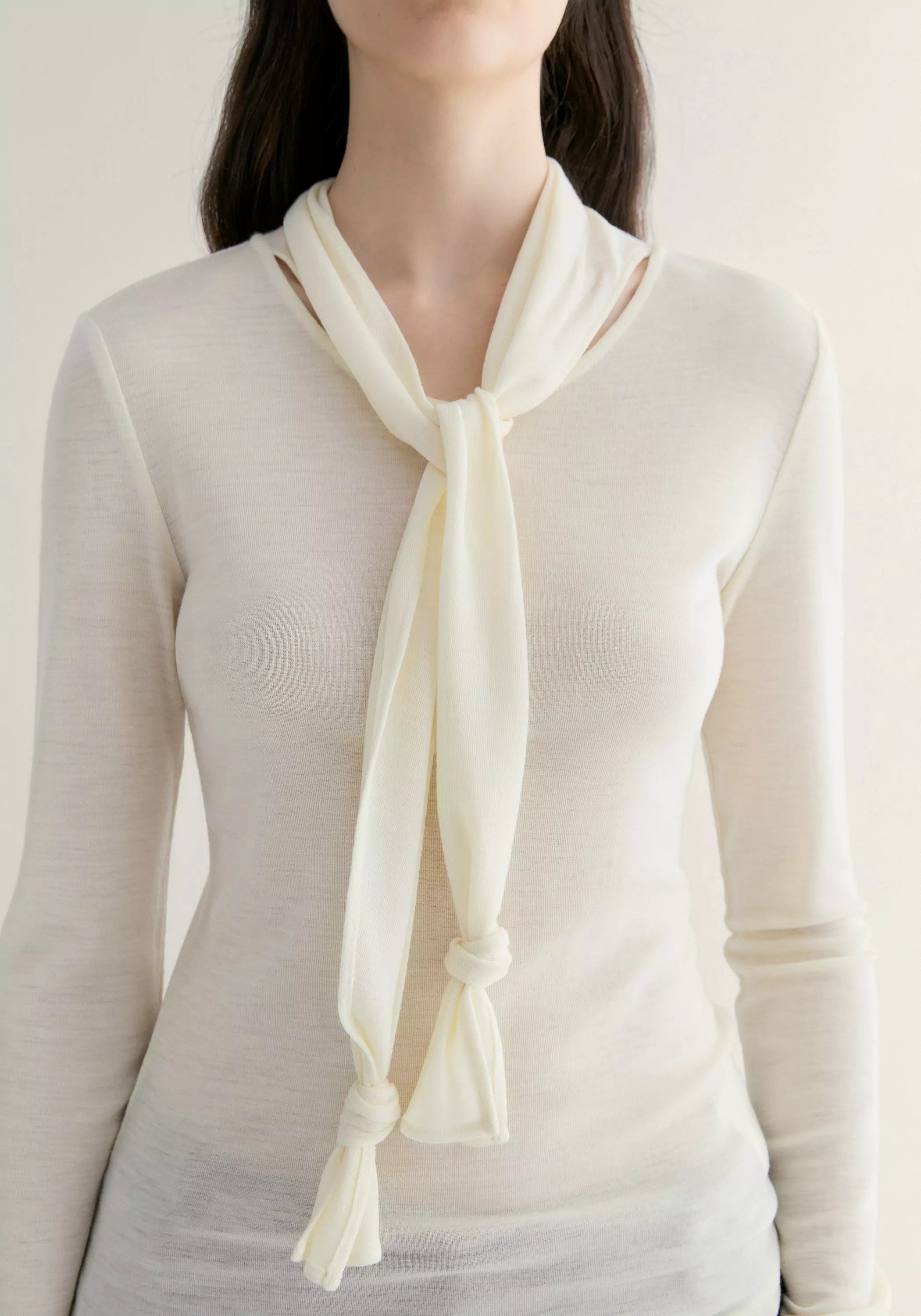 #color_off white