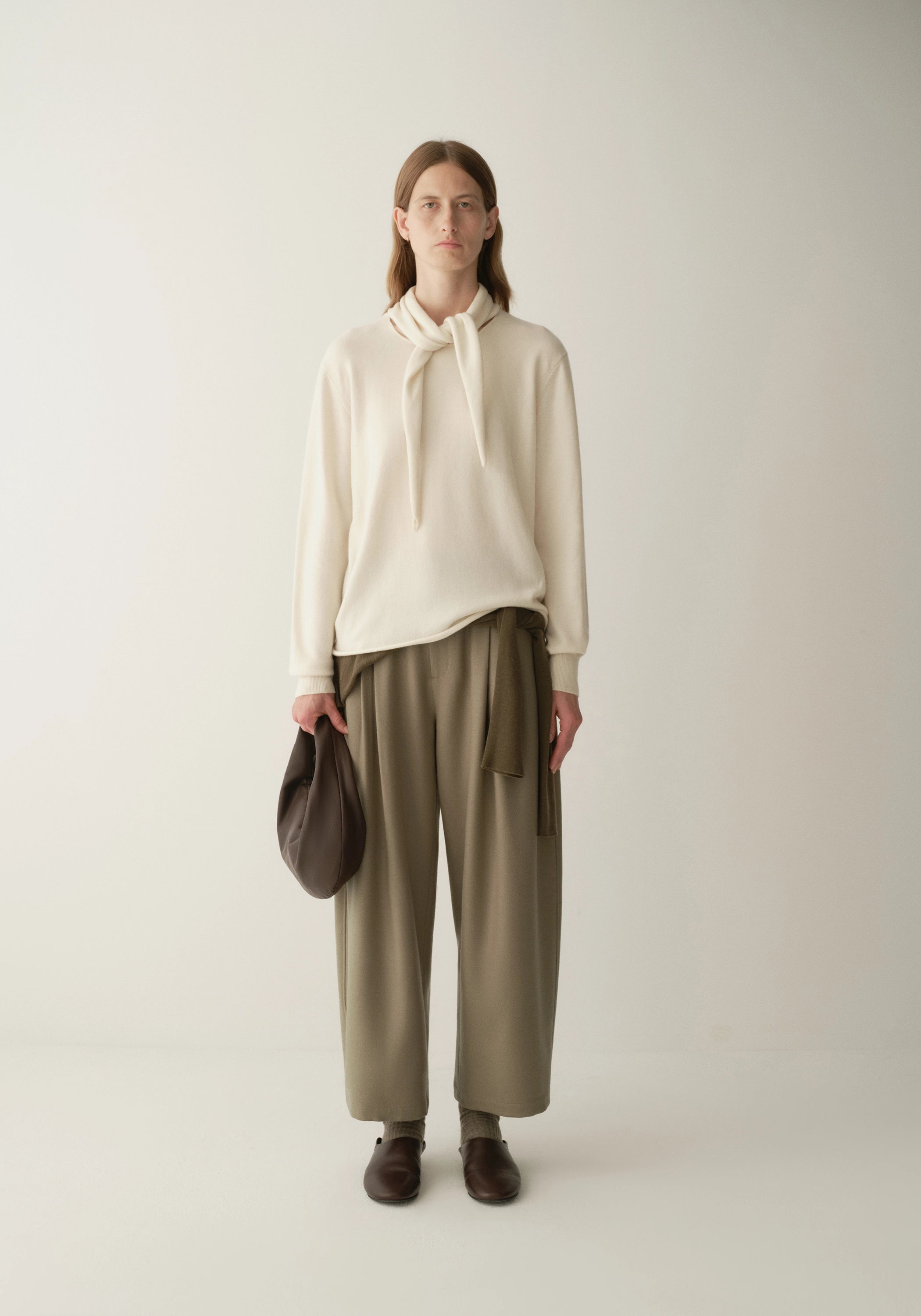 #color_off white