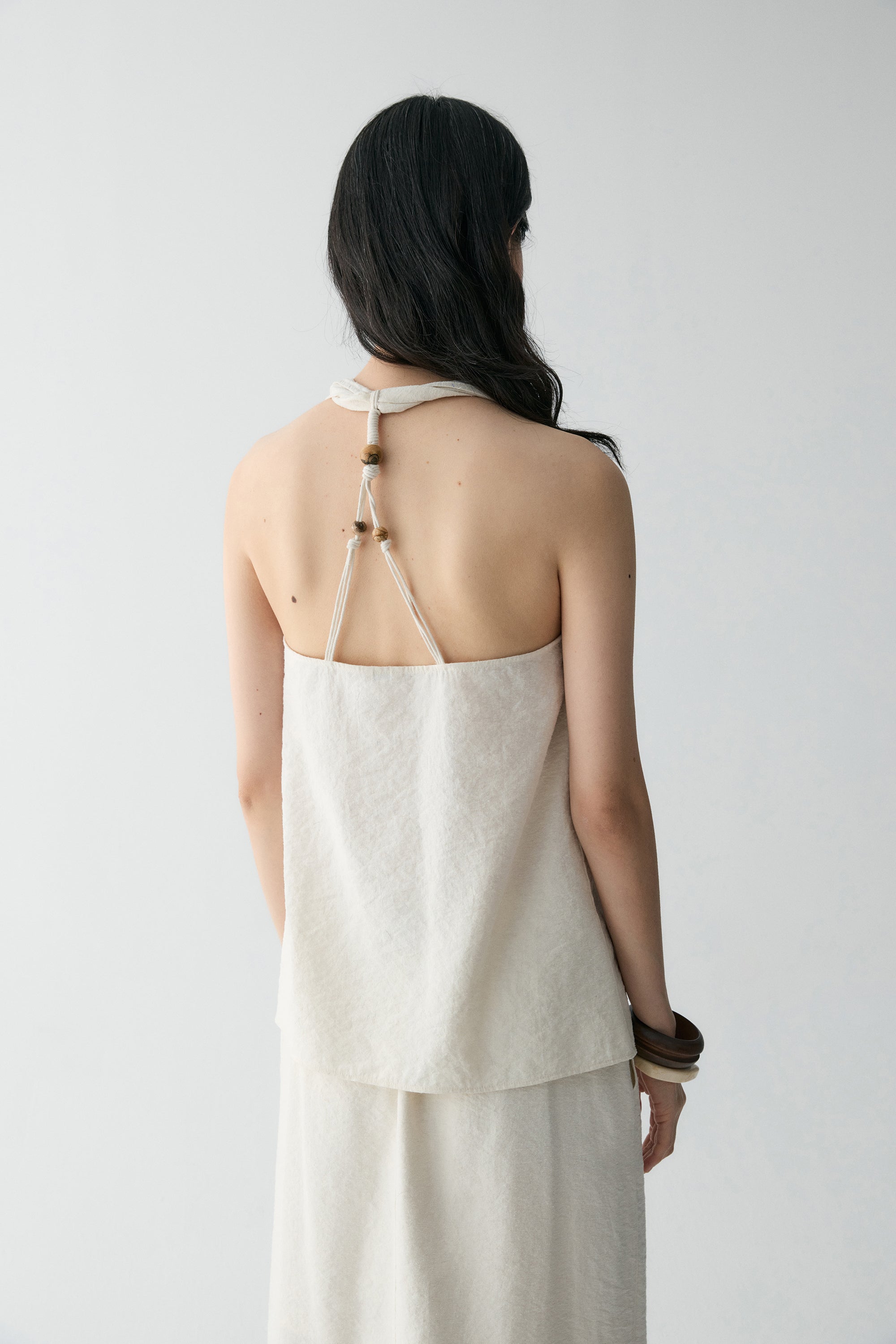 #color_off white
