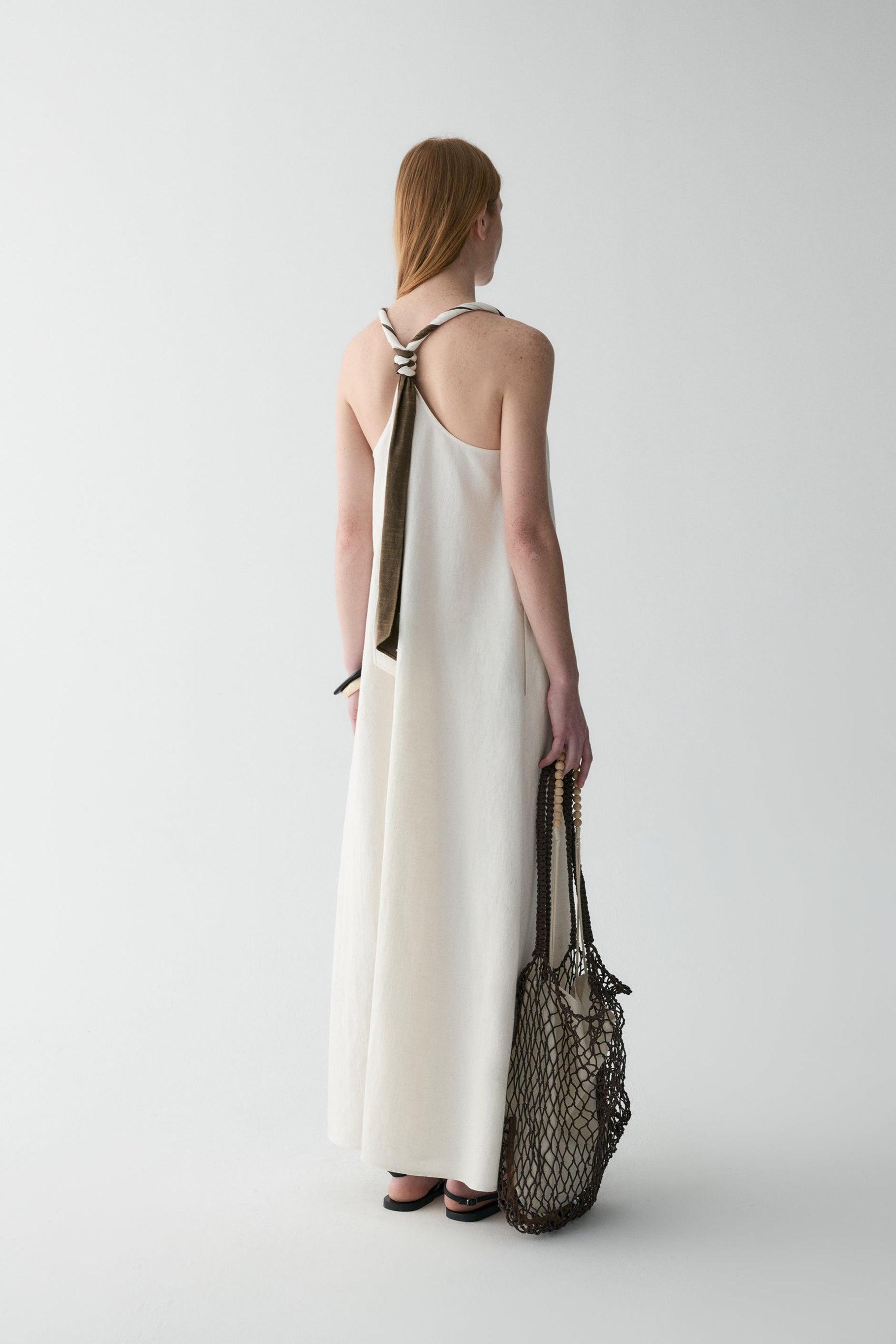 #color_off white