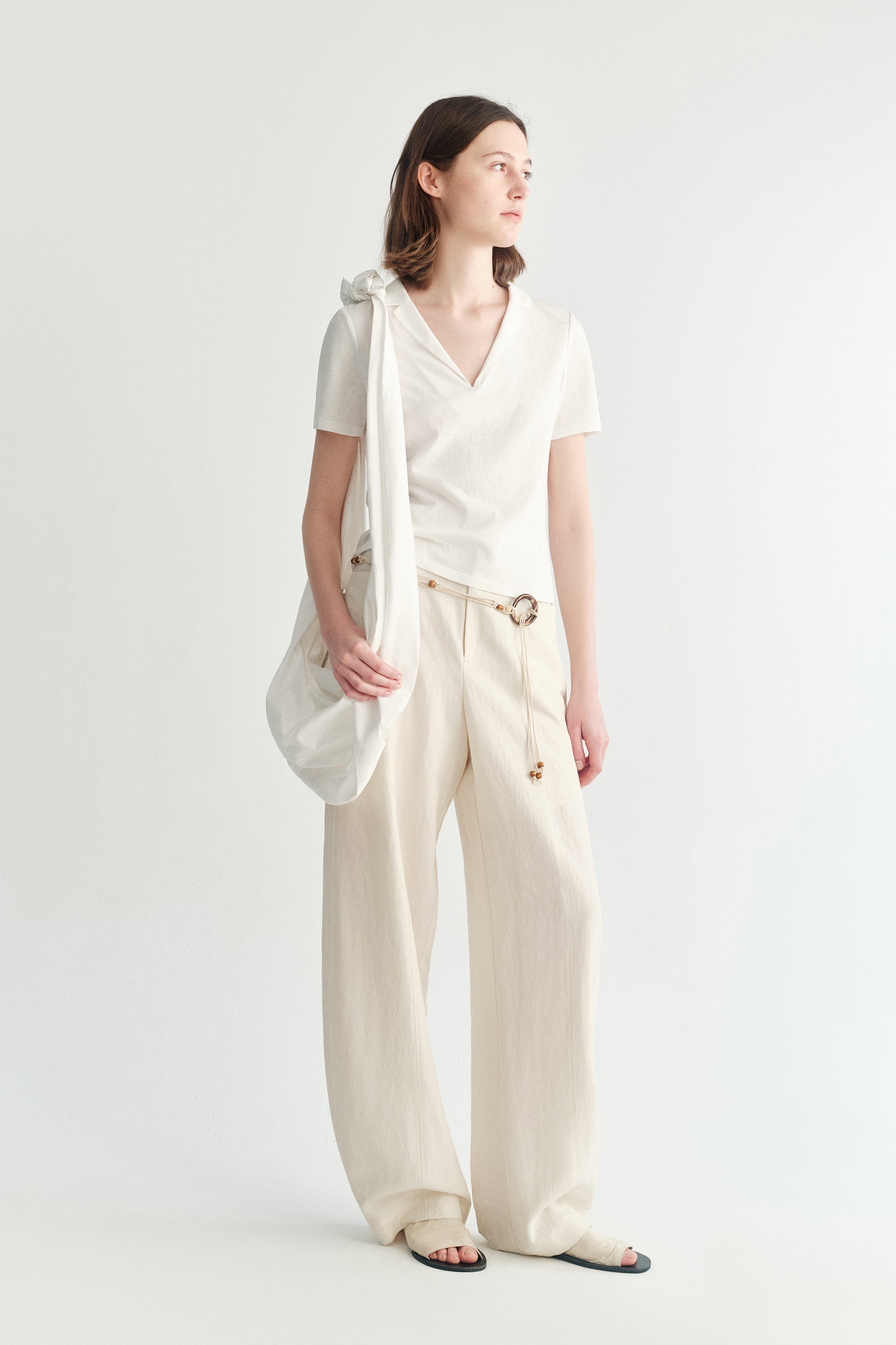 #color_off white