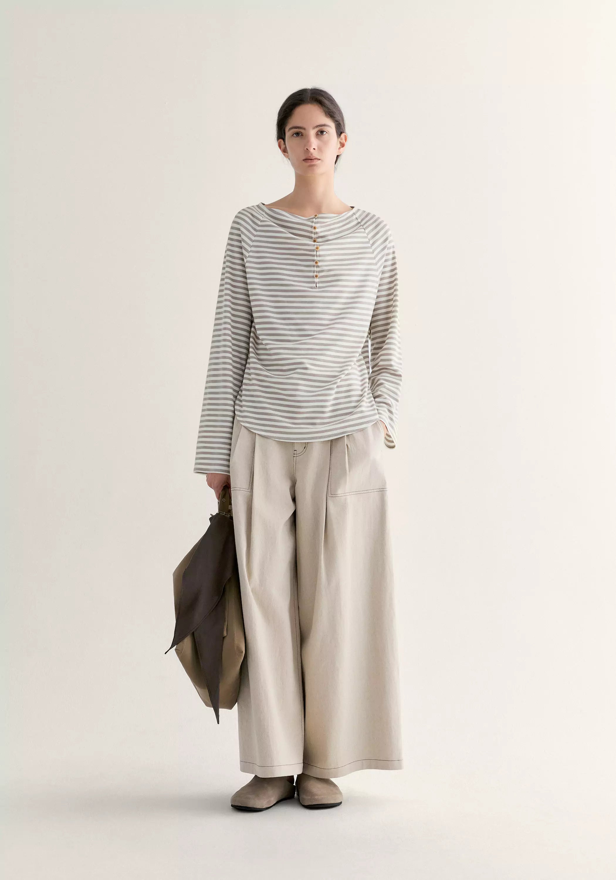 #color_light khaki