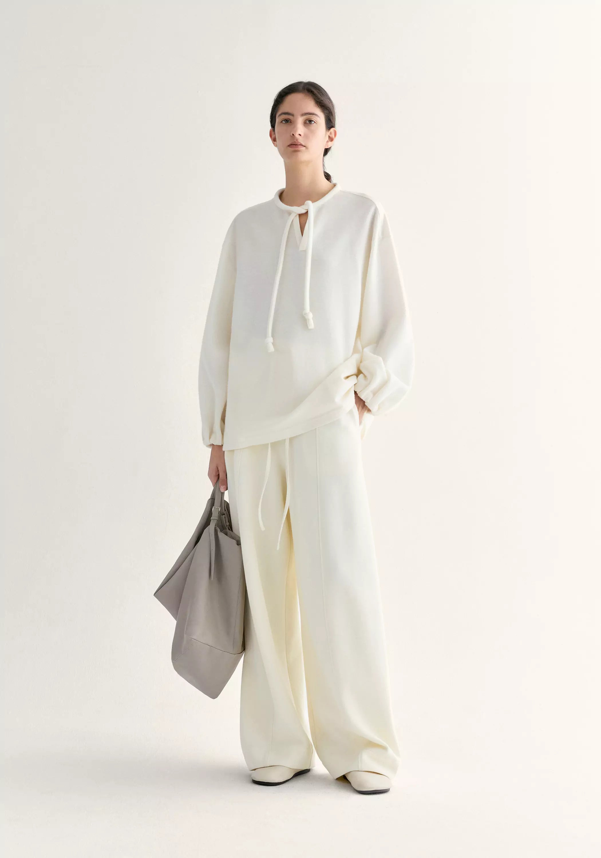 #color_off white