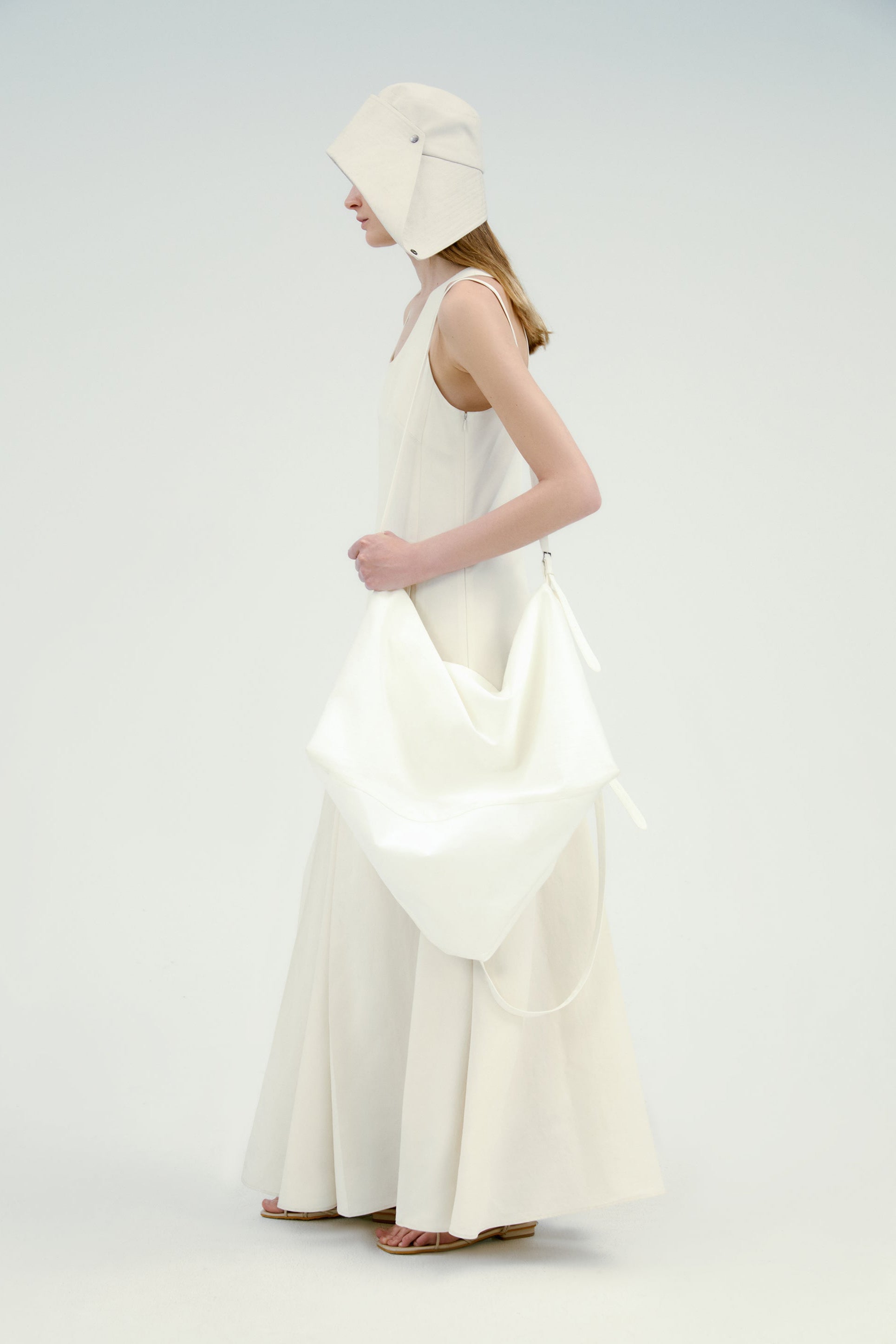 #color_off white