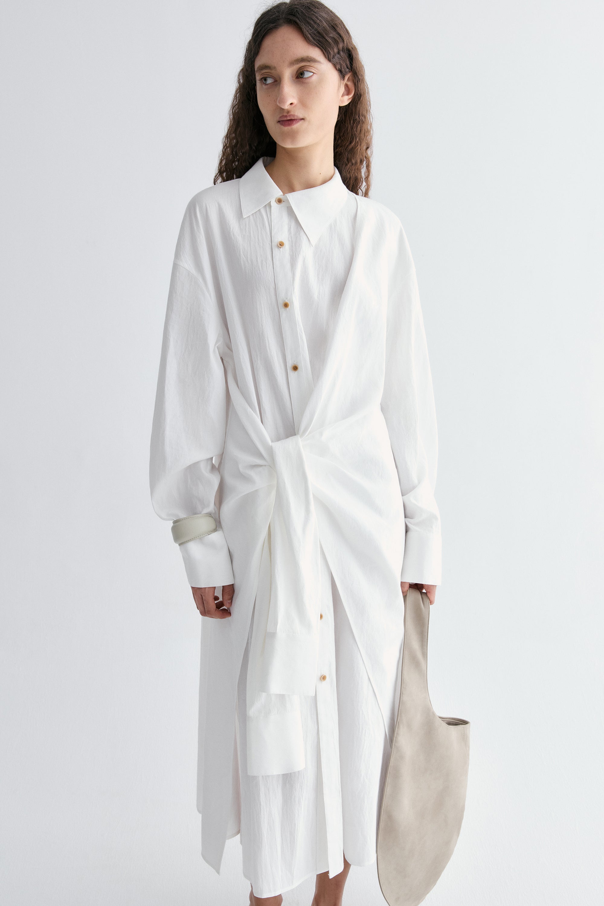 #color_off white