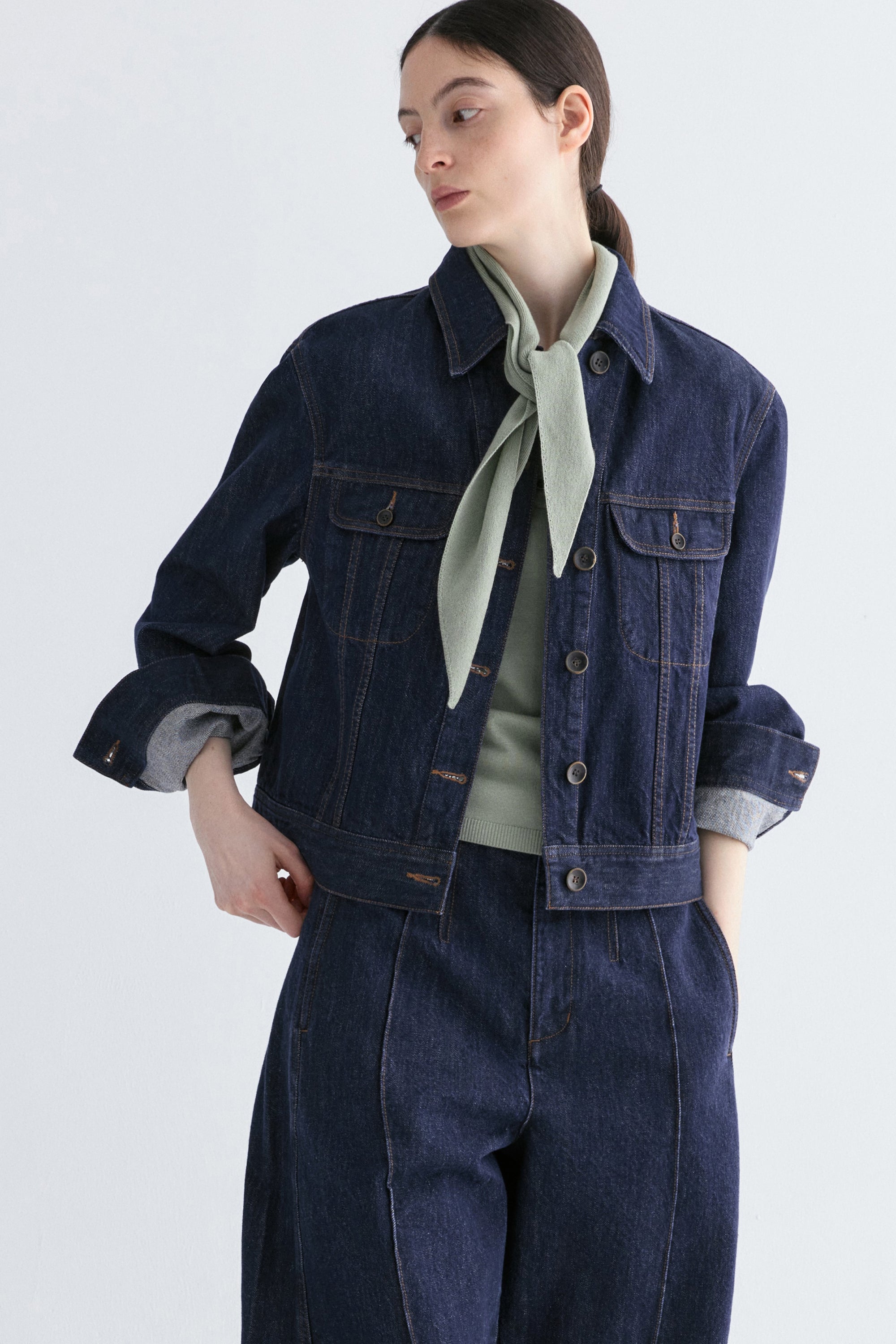 #color_raw denim