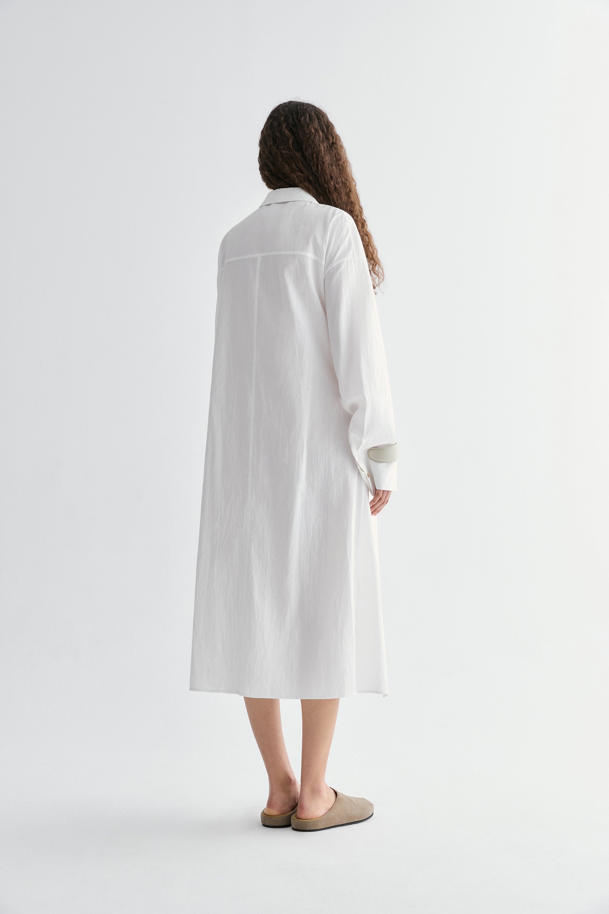 #color_off white