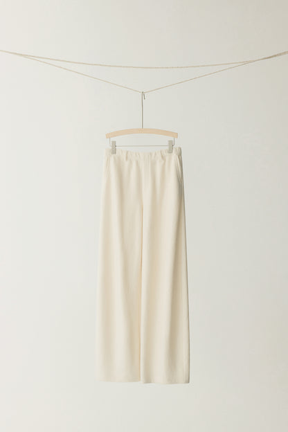 #color_cream white