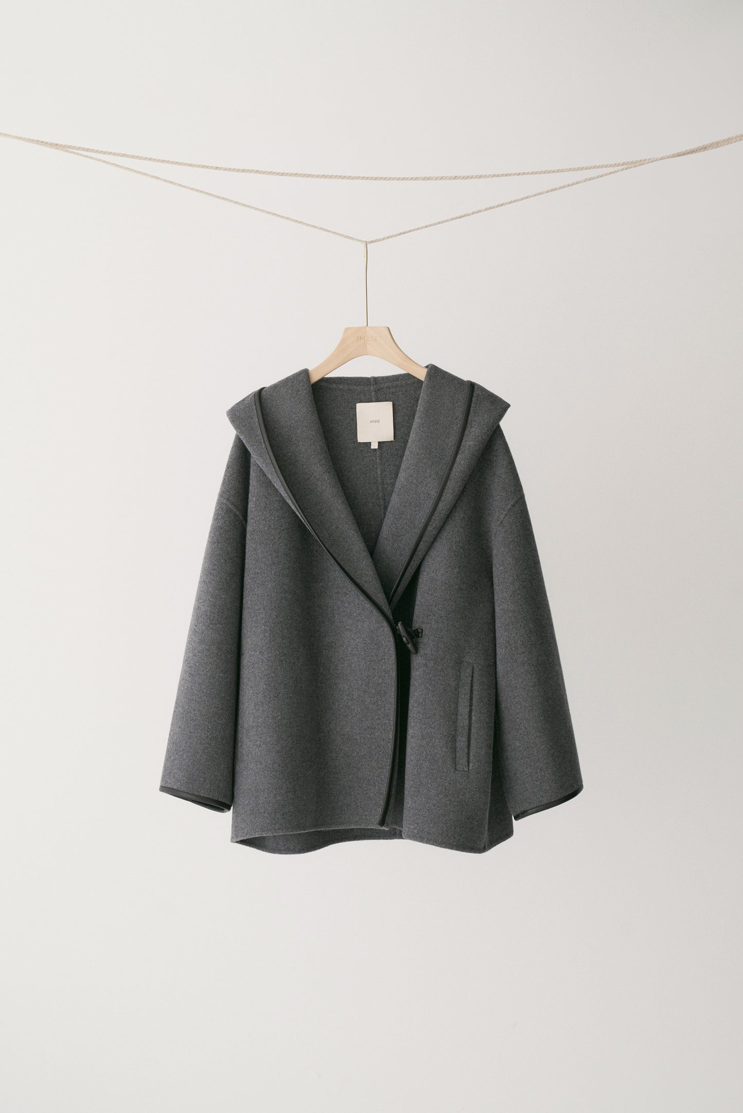 #color_mid gray