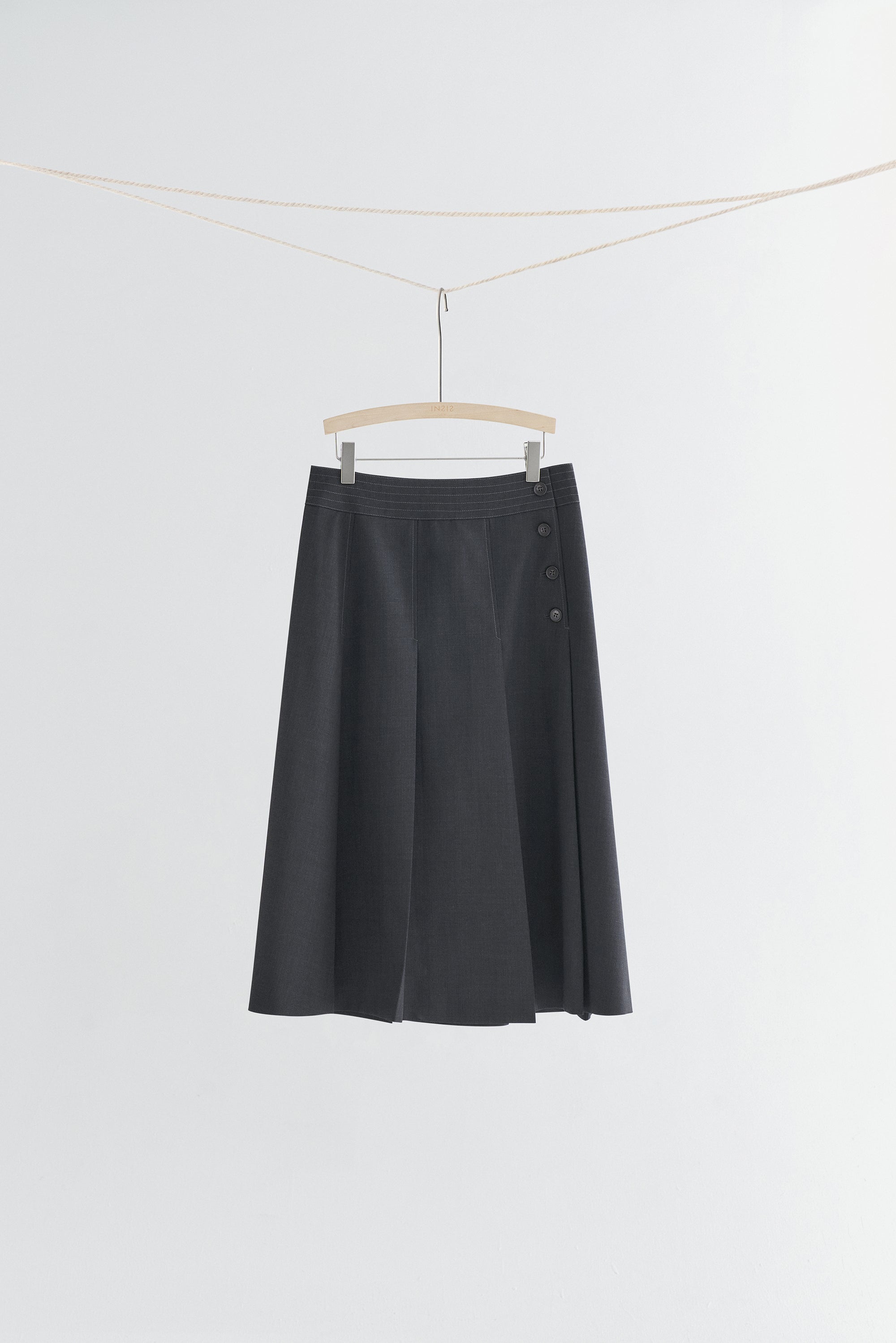 #color_dark gray