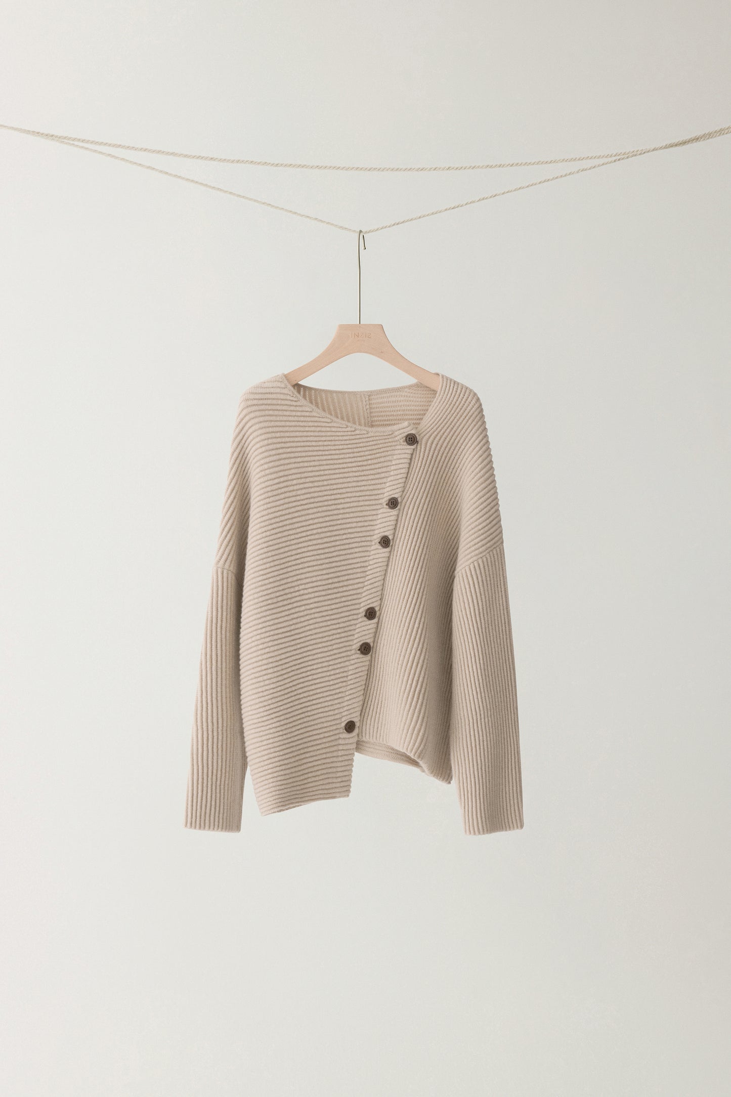 #color_light khaki