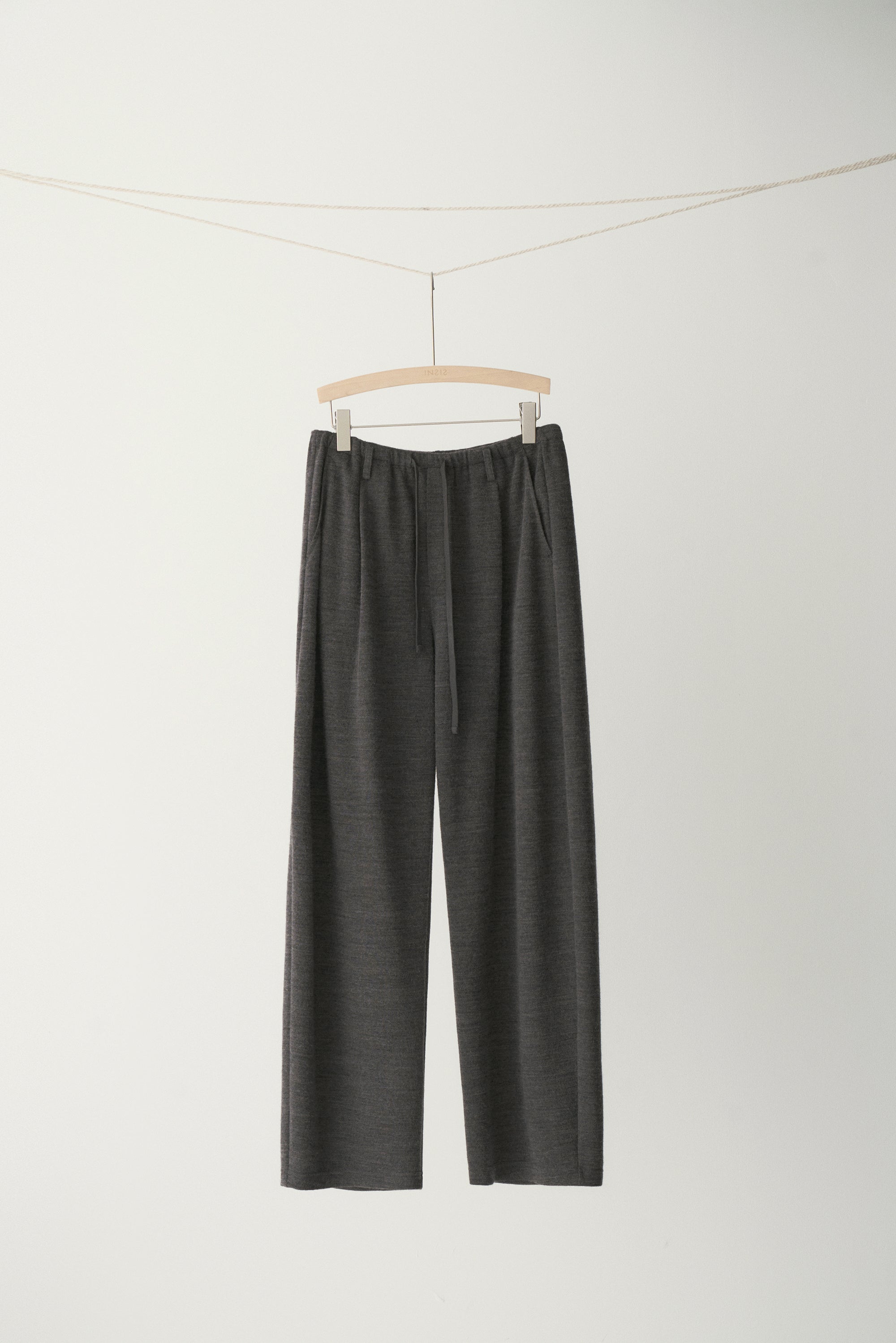 #color_dark gray