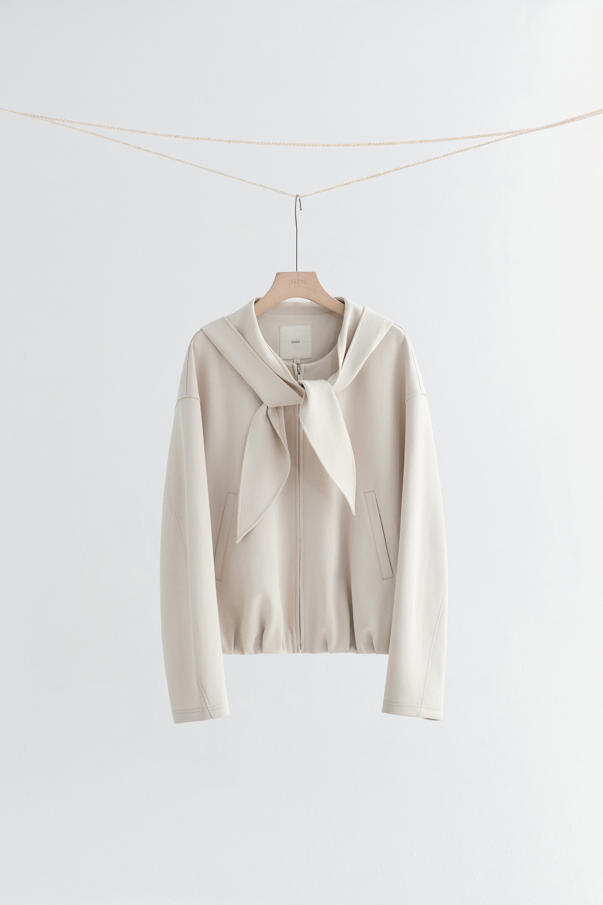 #color_cream white