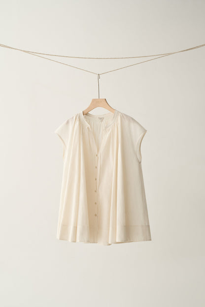 #color_cream white