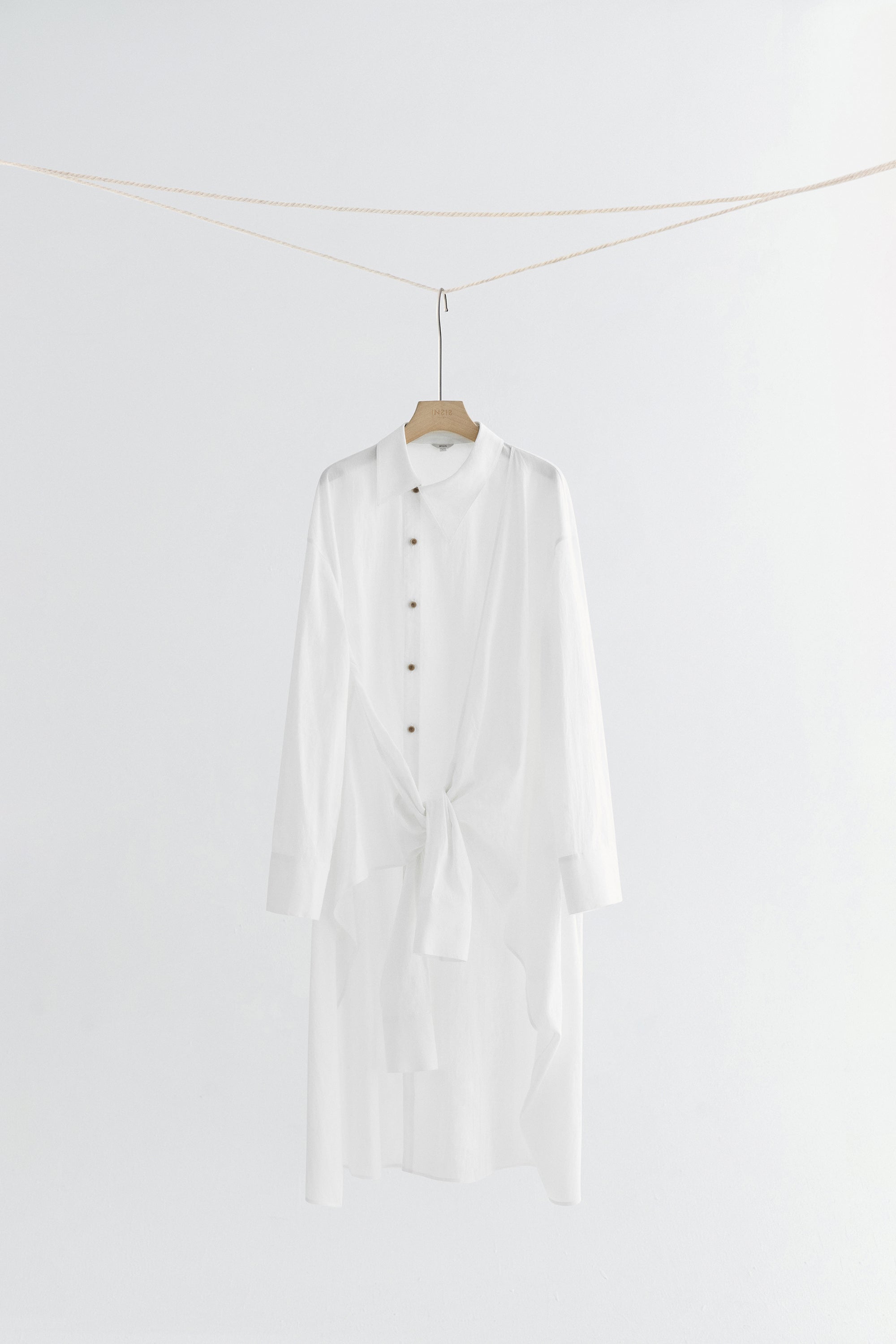 #color_off white