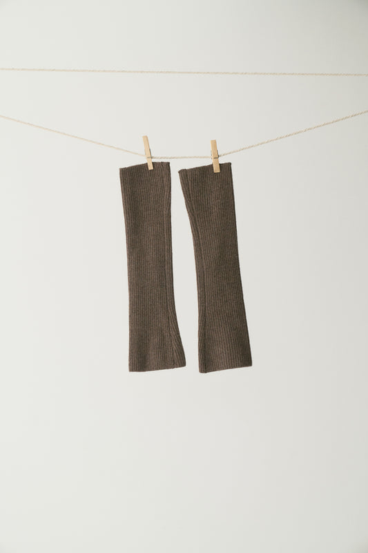 #color_raw umber