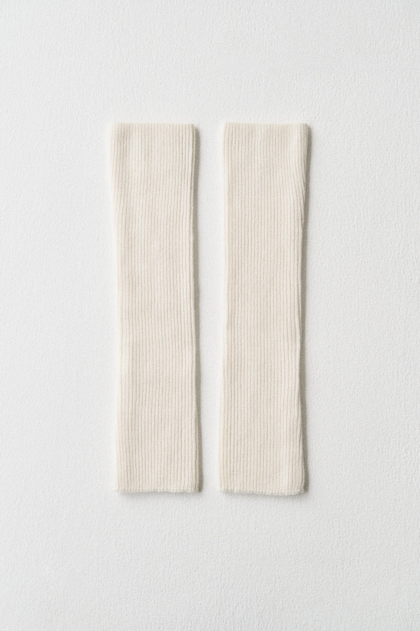 #color_off white