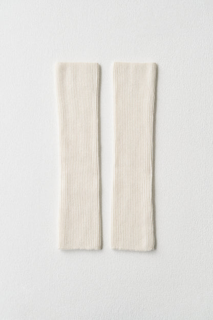 #color_off white