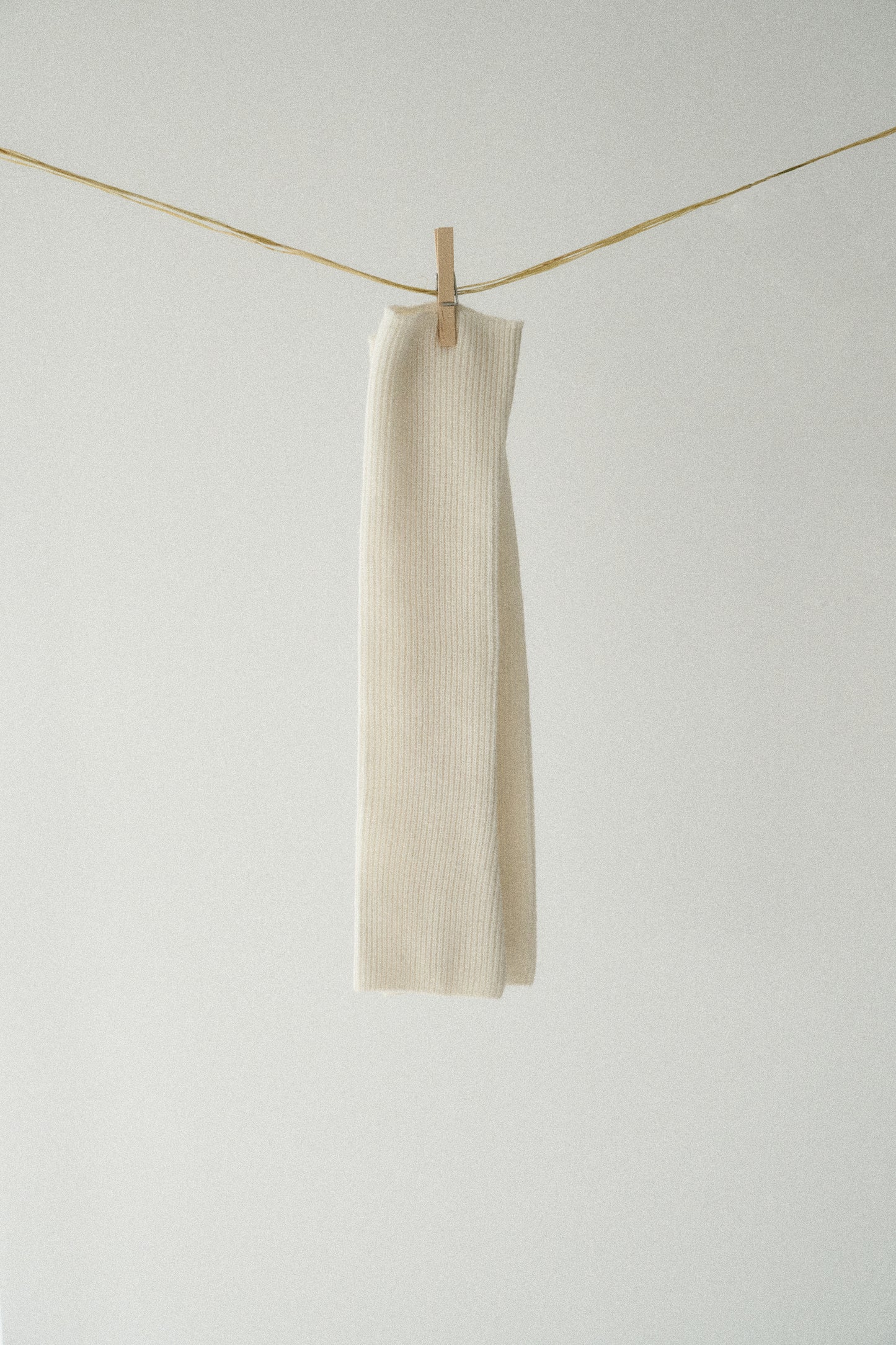 #color_off white