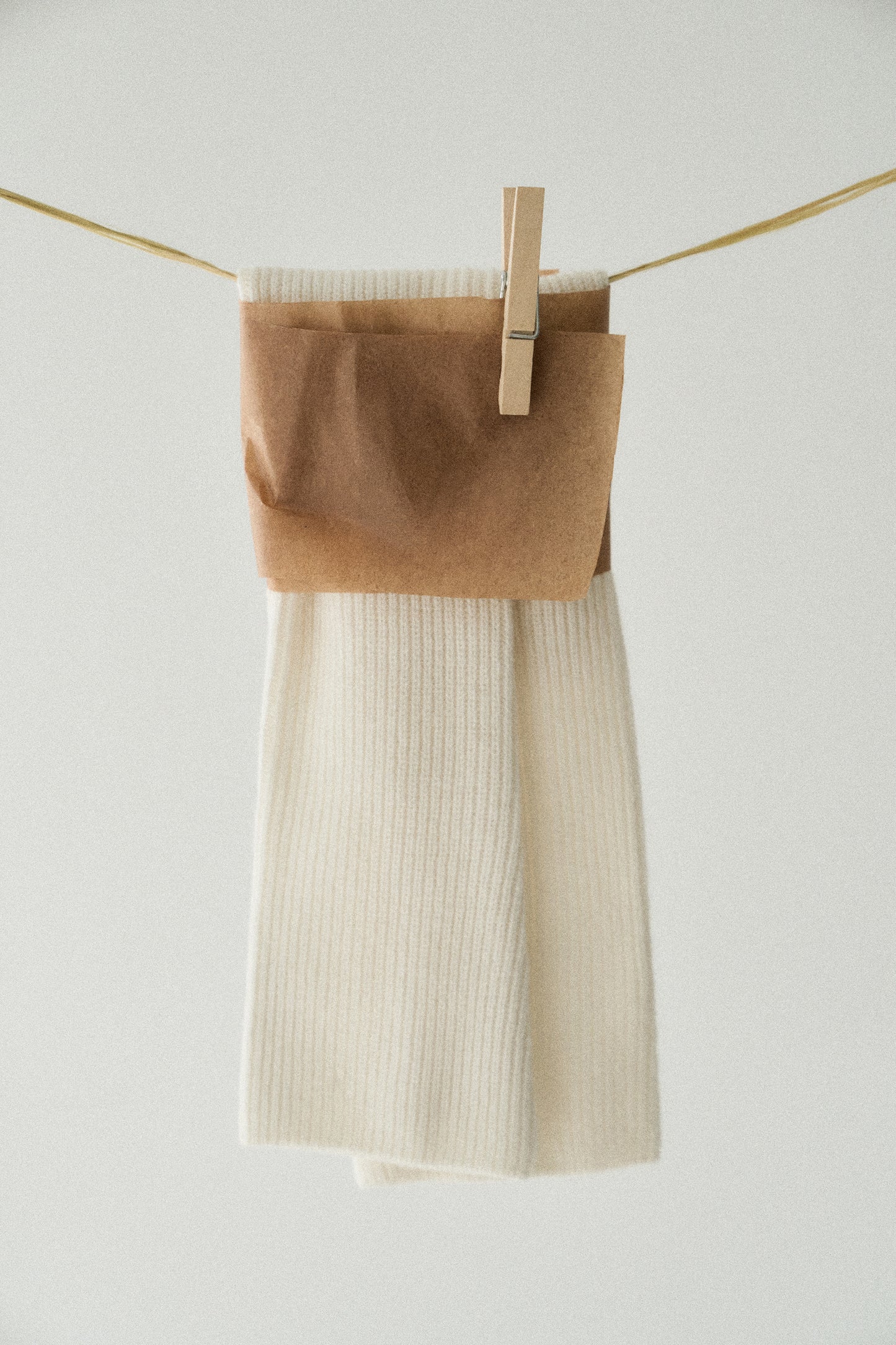 #color_off white
