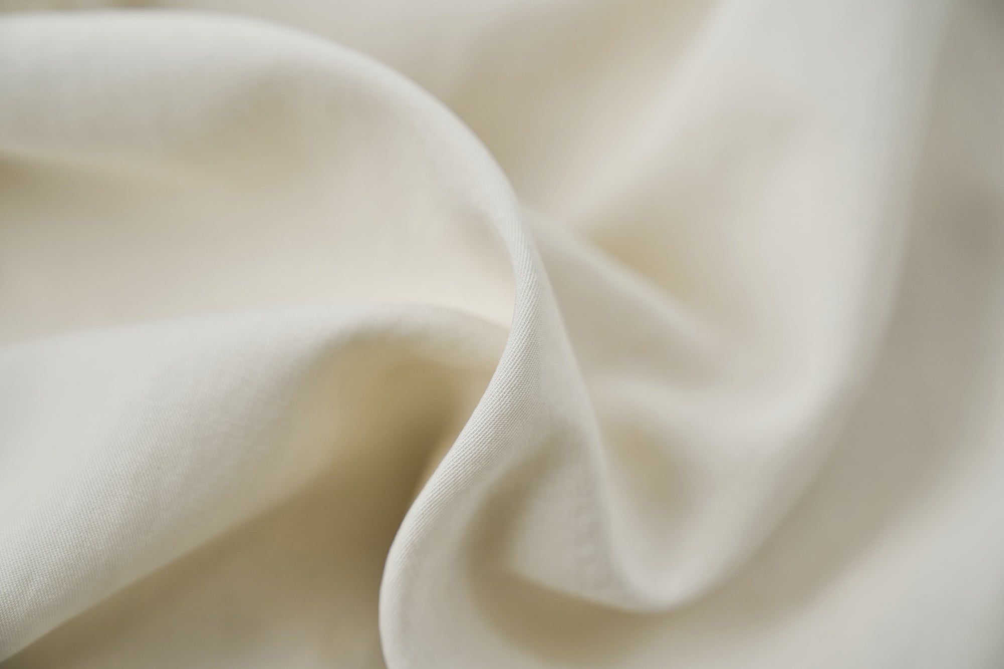 #color_off white