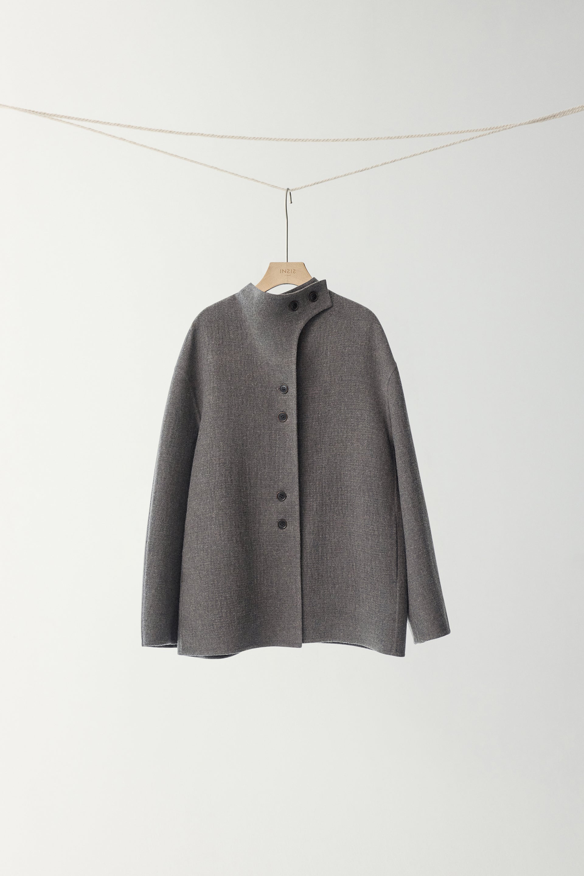 #color_mid gray