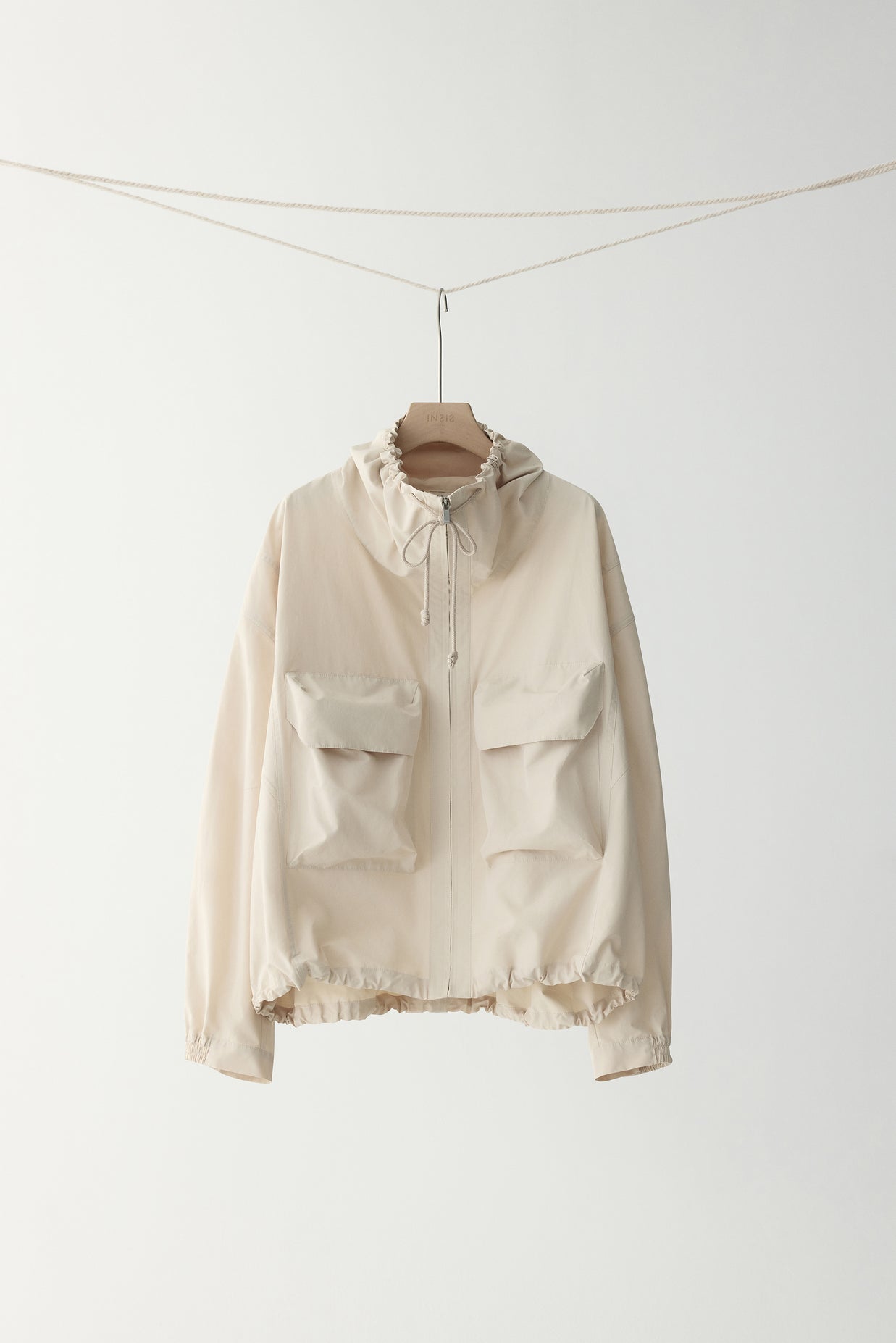 #color_cream white