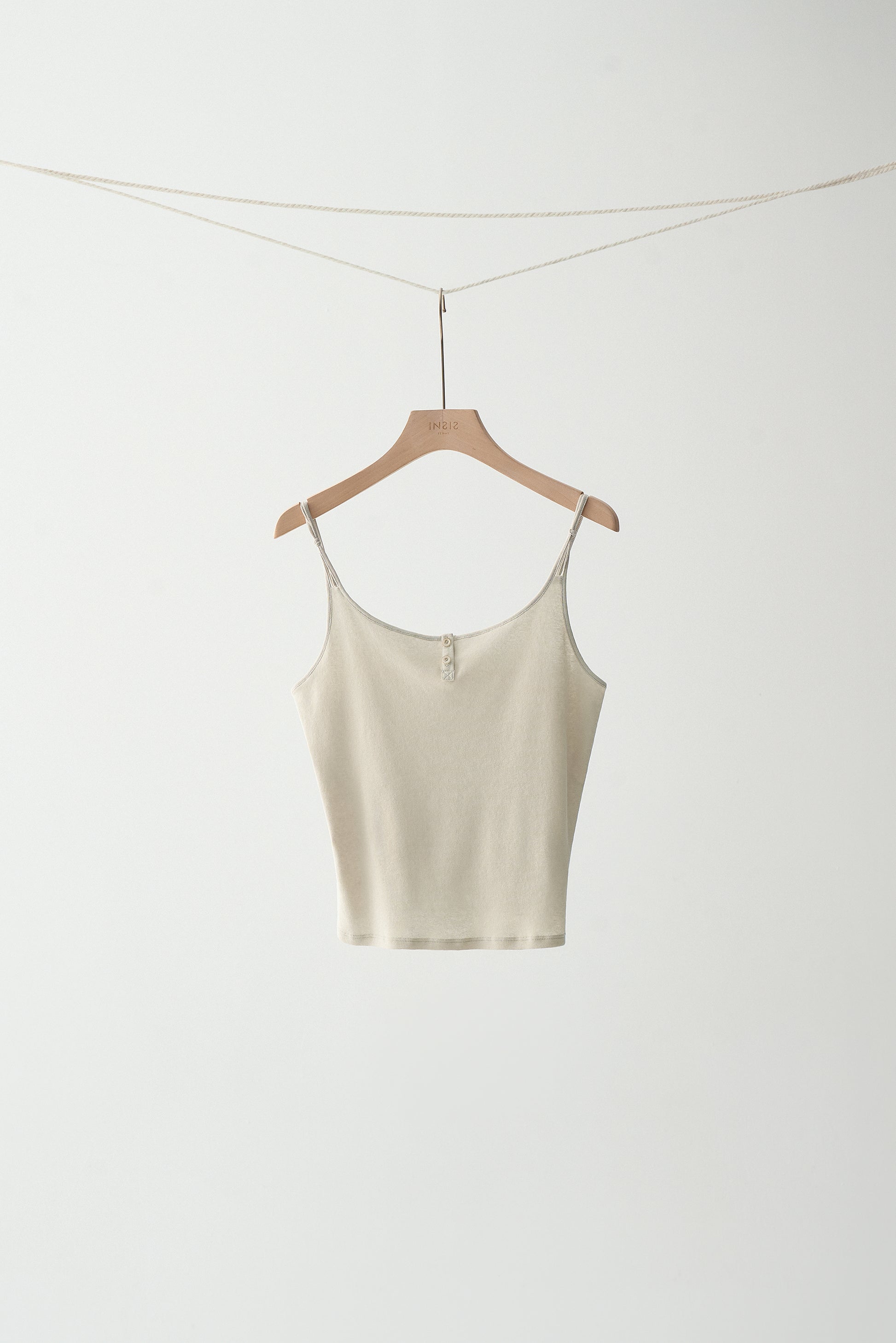#color_cream white