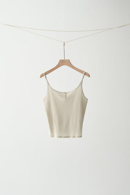 #color_cream white